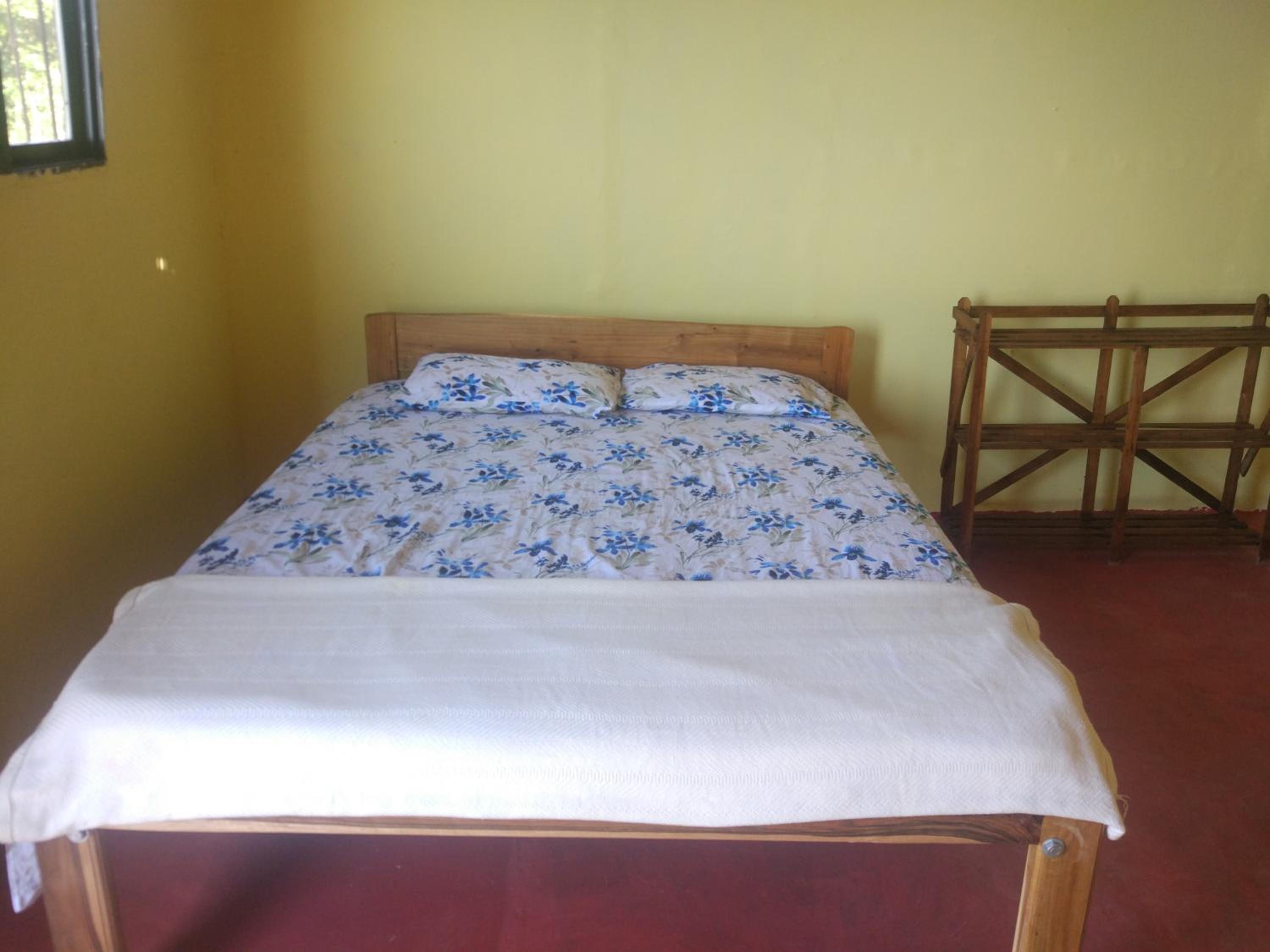 Deluxe Double Room (2 Adults + 1 Child) photo 2