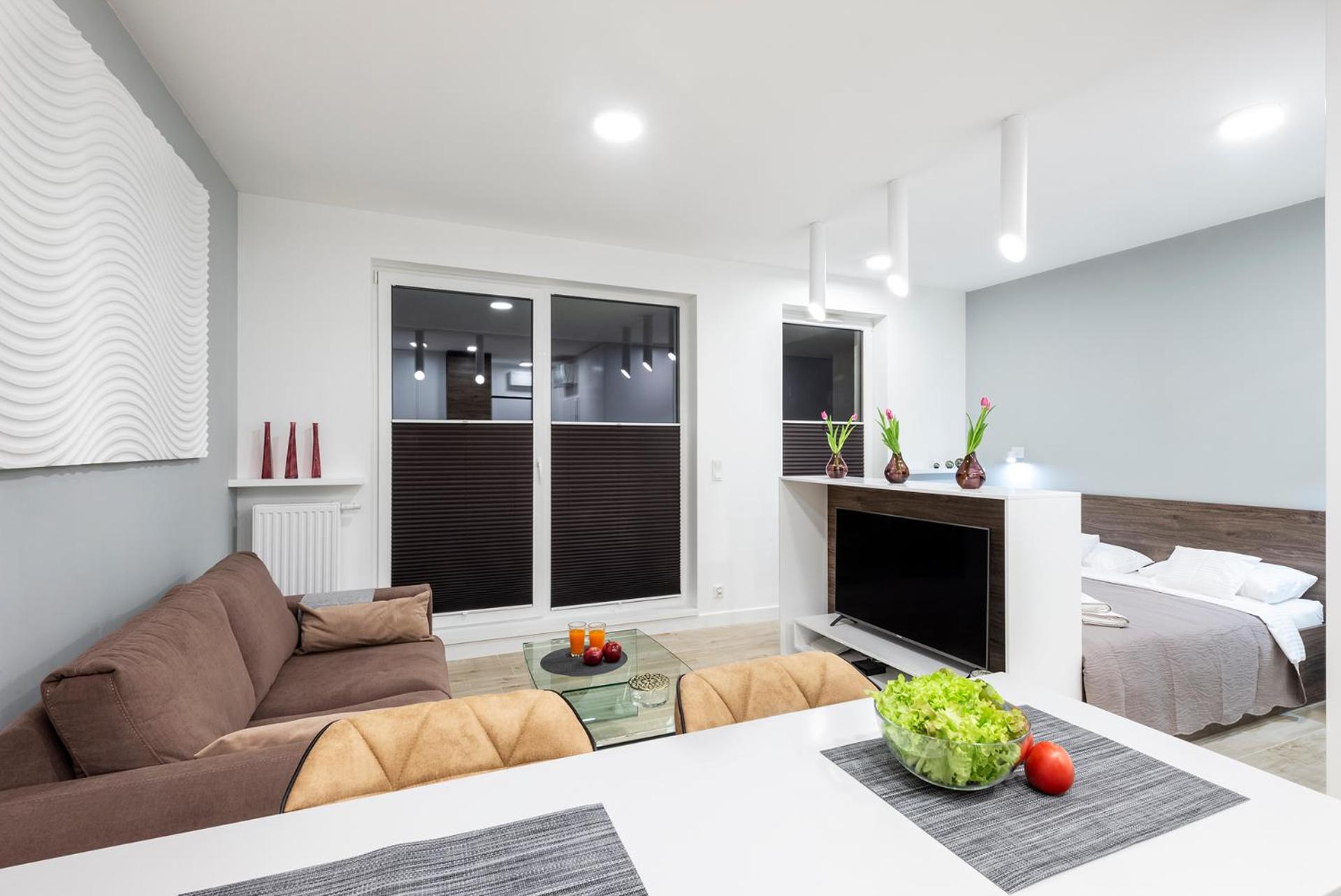 One-Bedroom Apartment - Photo 1