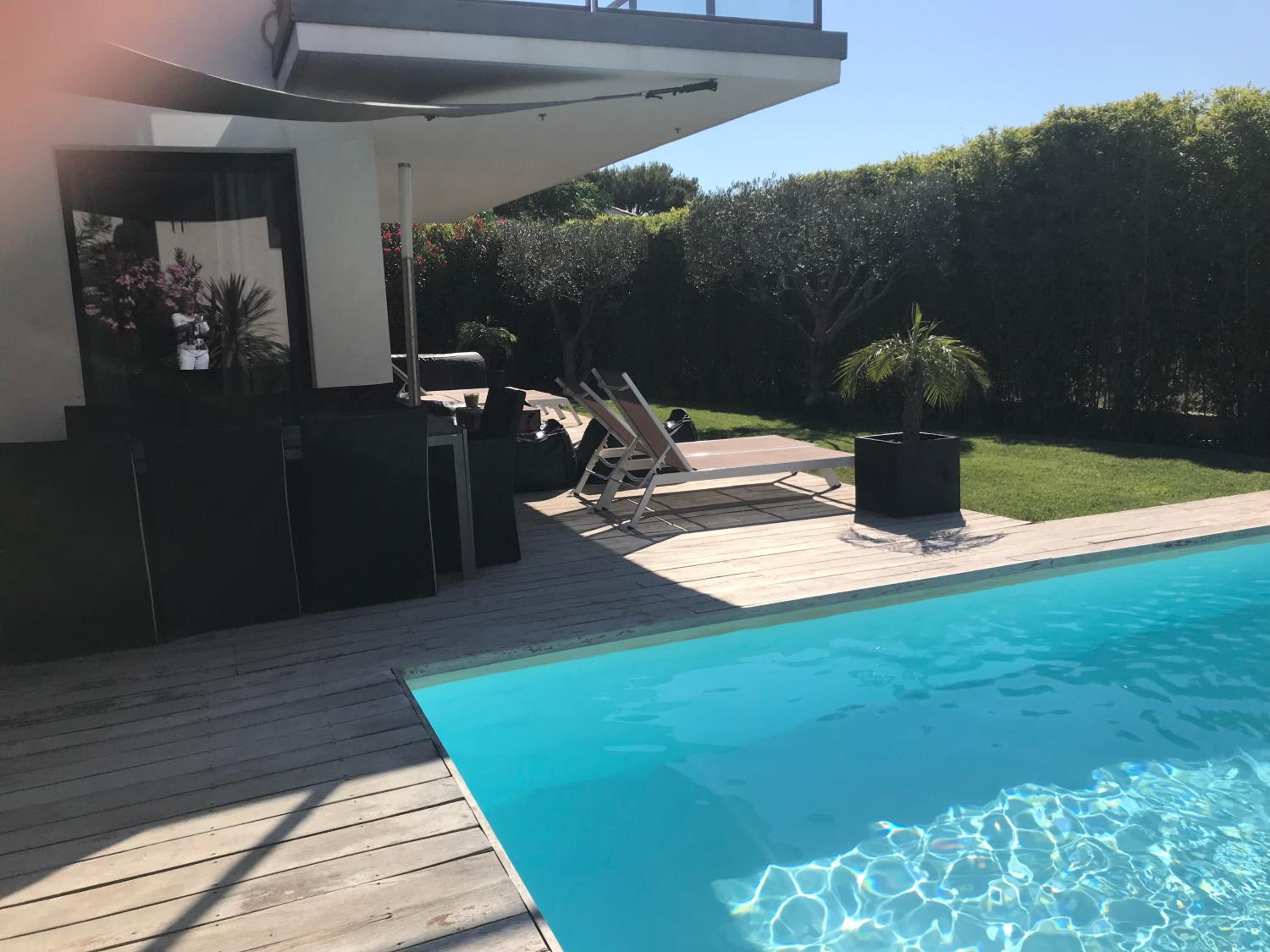 Four-Bedroom Villa with Private Pool photo 3