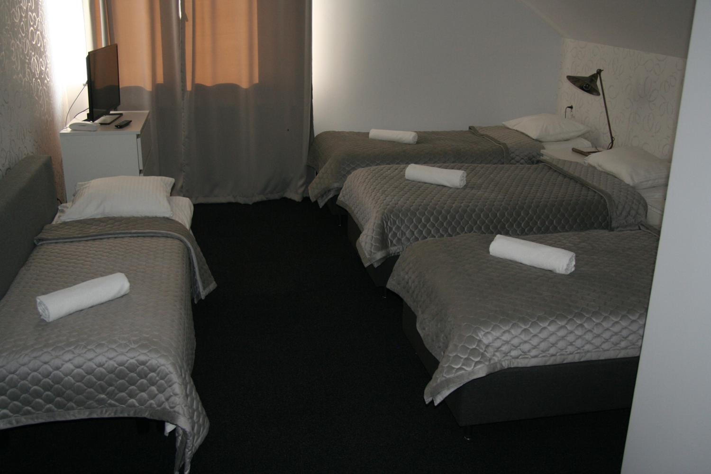 Quadruple Room - Photo 1