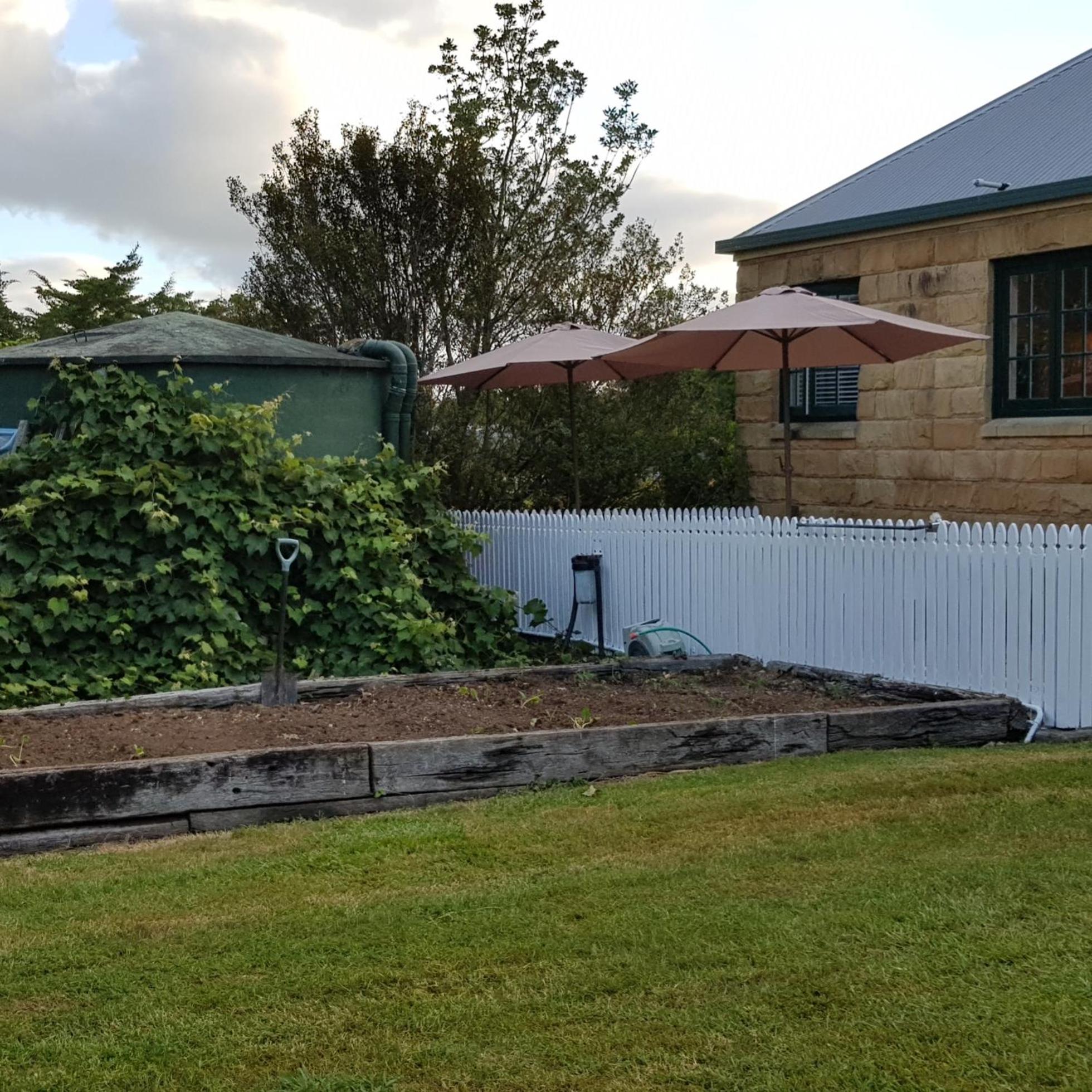 Deloraine Cottage - luxury accommodation near Abbey Caves - Photo 1