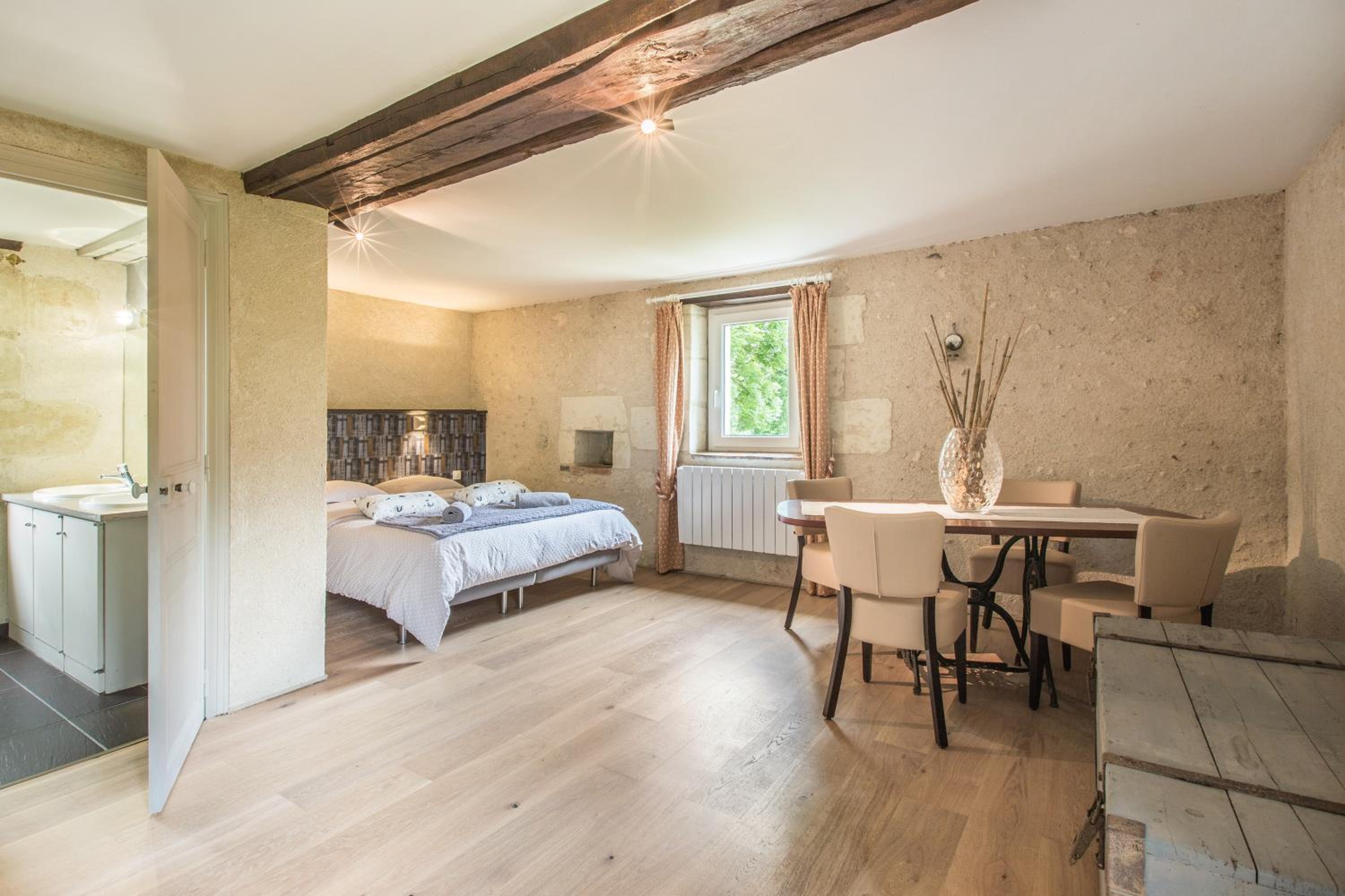 Deluxe Double Room with Extra Bed