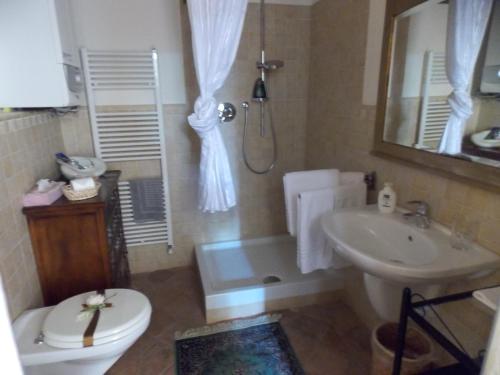 Deluxe Double Room with Shower