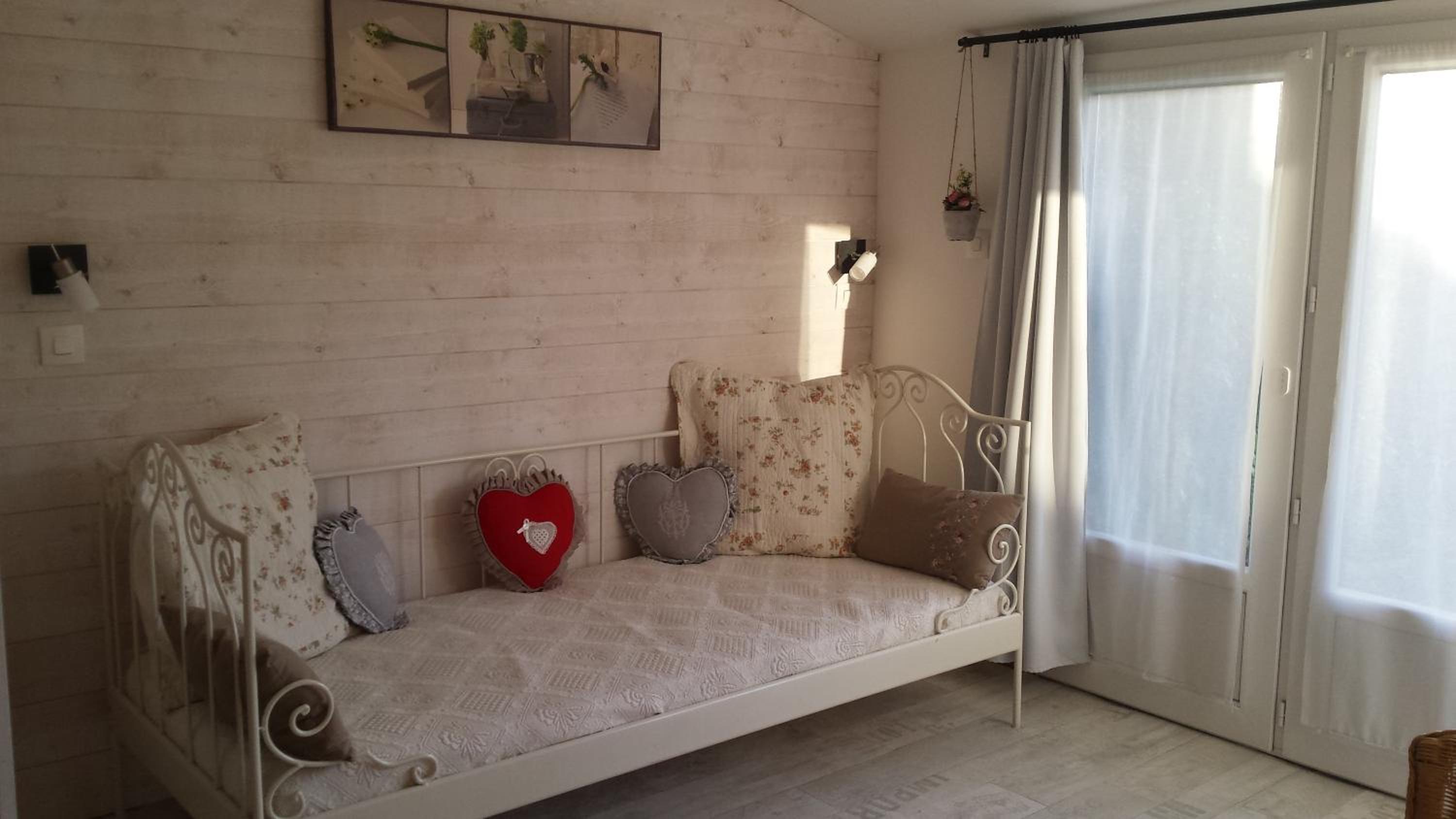 Triple Room With Garden Access photo 1