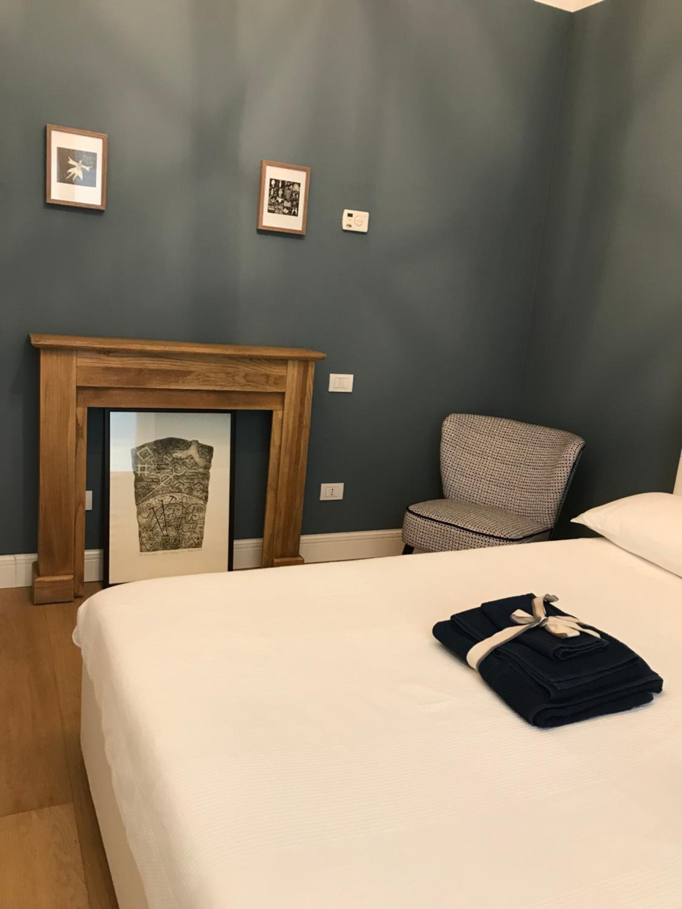 Double Room with Private External Bathroom photo 2