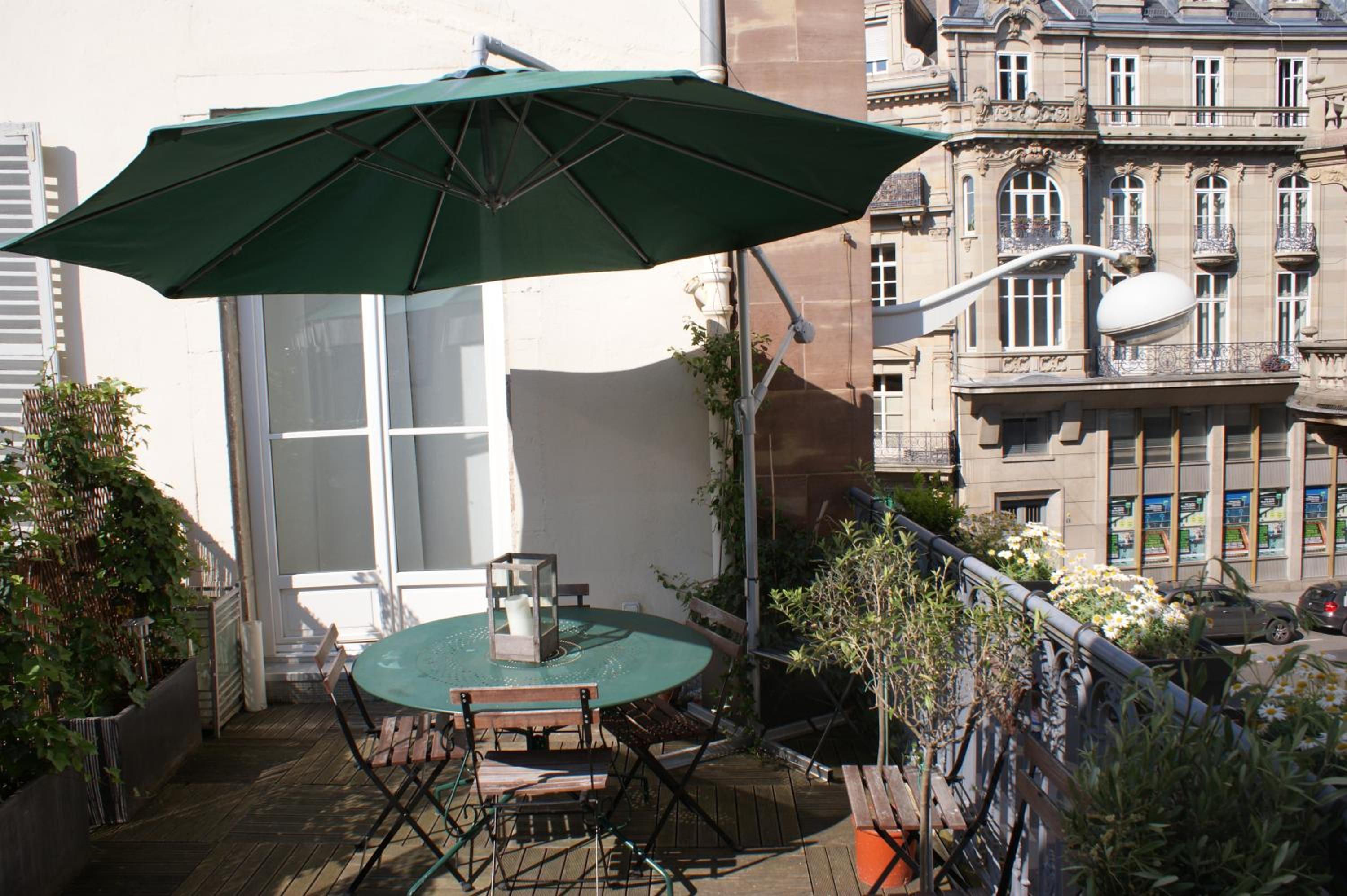 Studio (2 Adults)