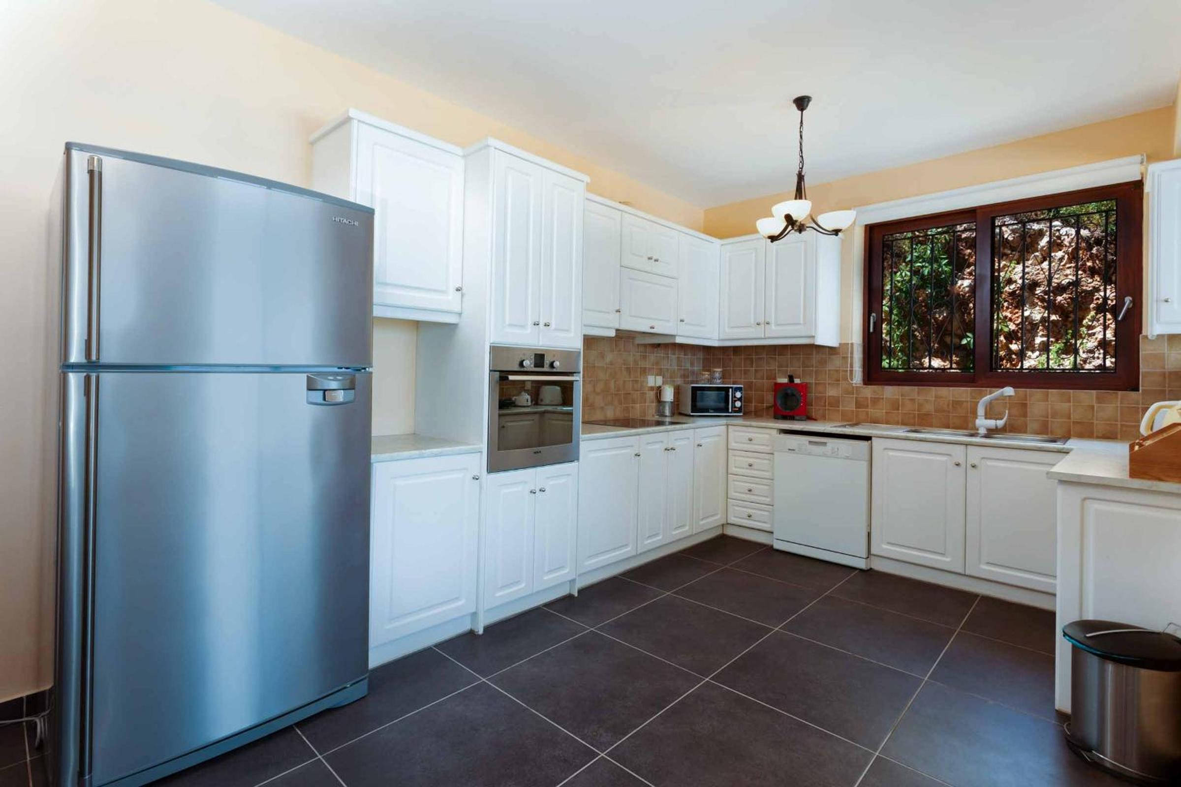 Three-Bedroom Villa photo 1
