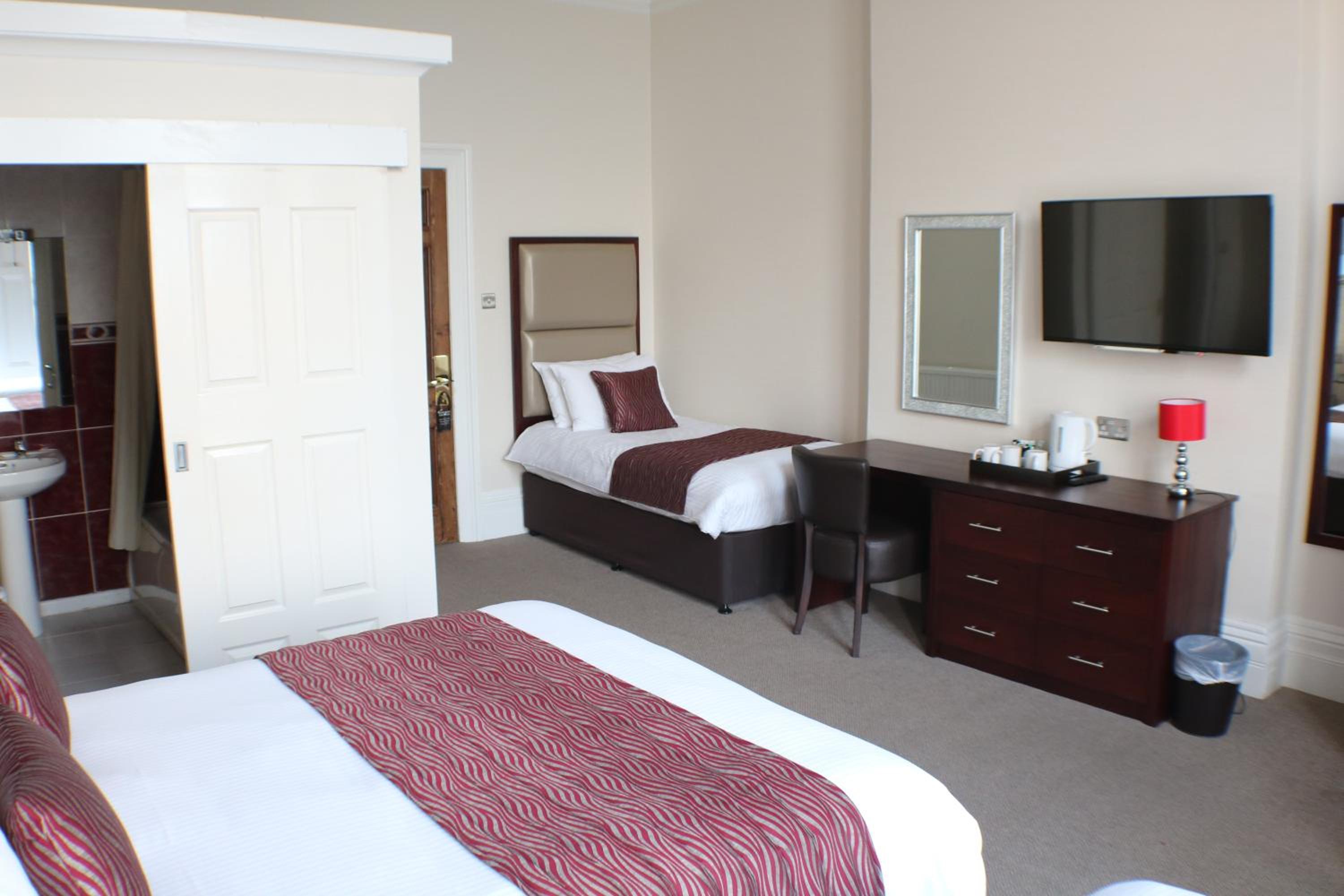 Family Room with Sea View (2 Adults + 2 Children)