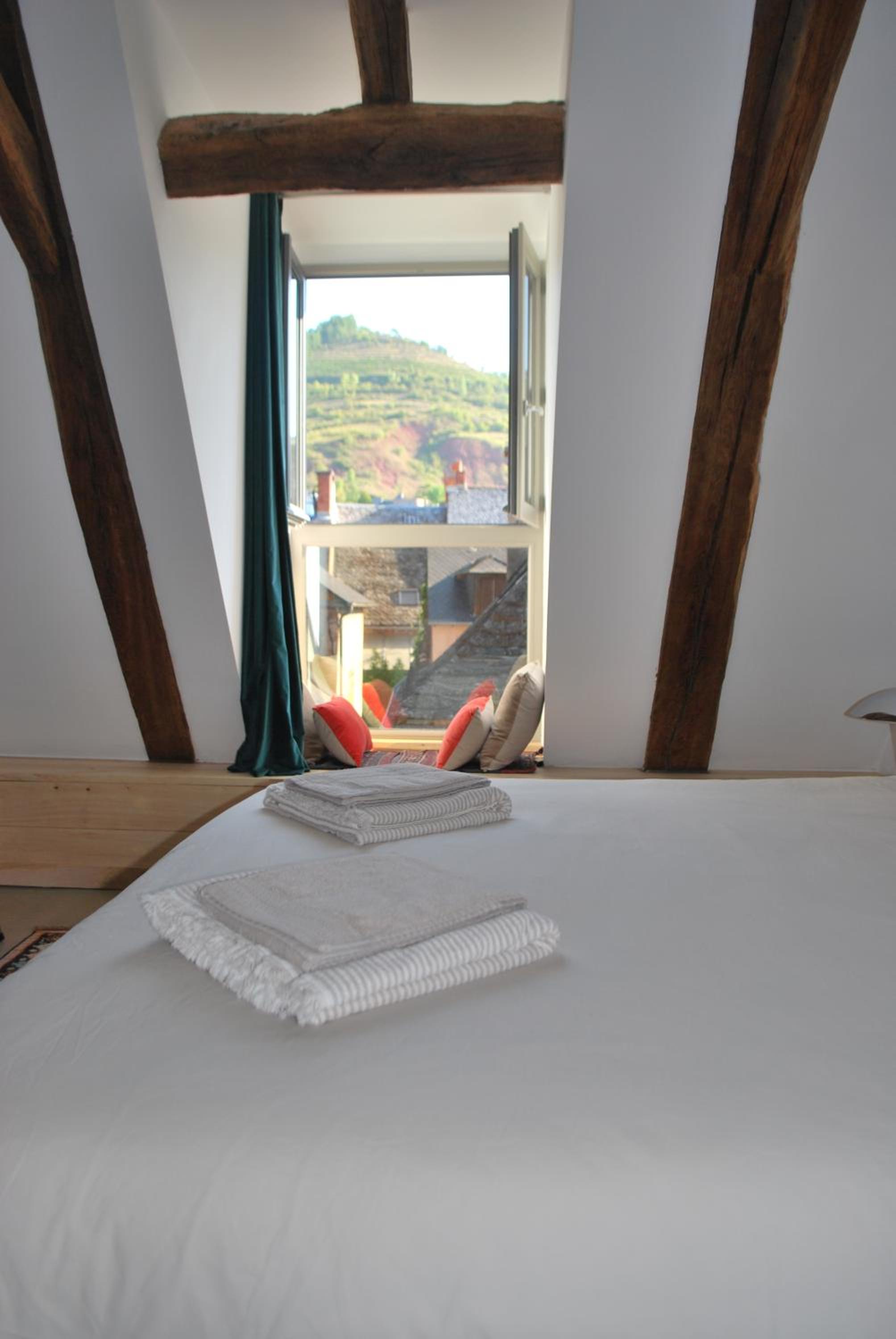 Triple Room with Bathroom - Photo 4