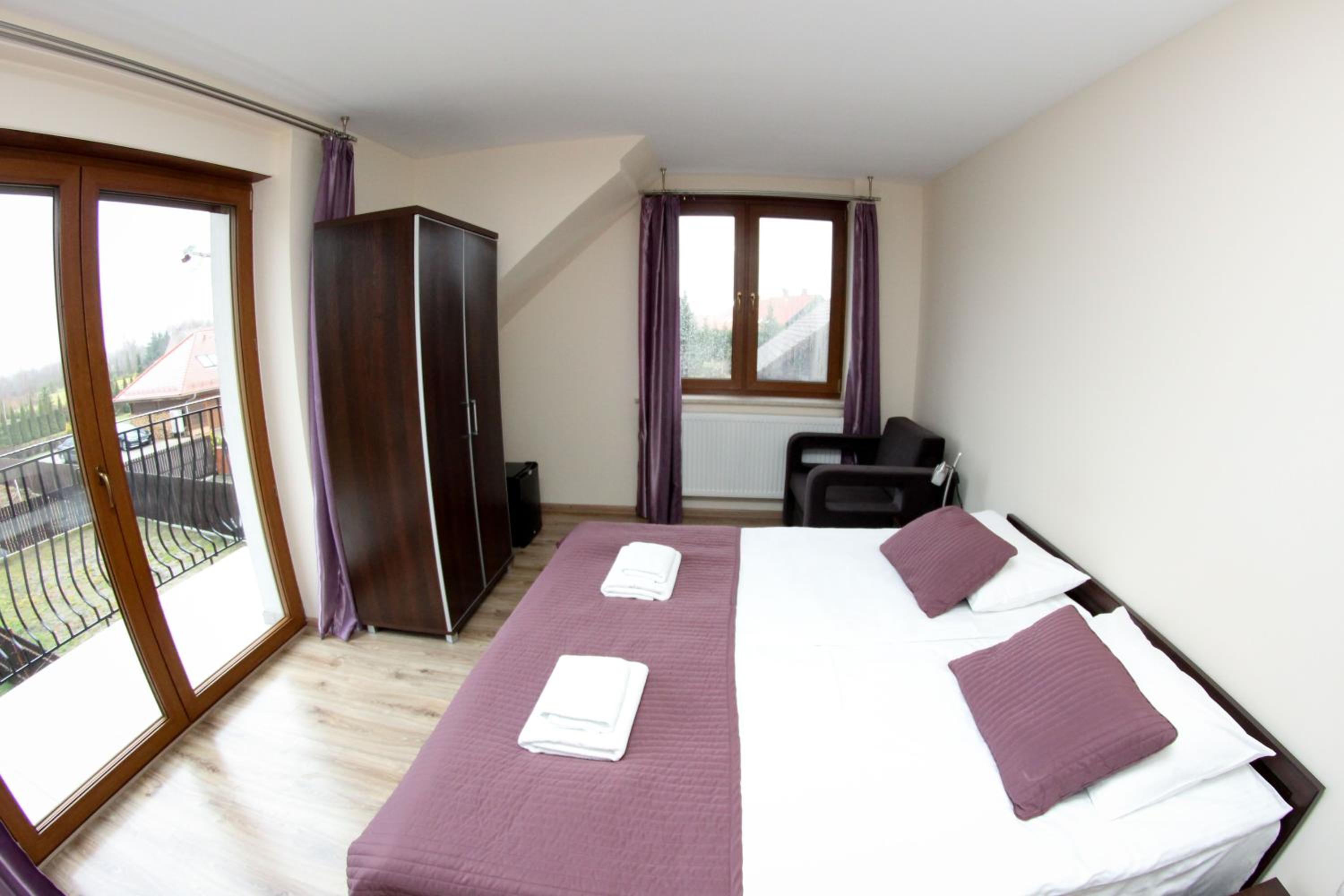 Large Double Room photo 1