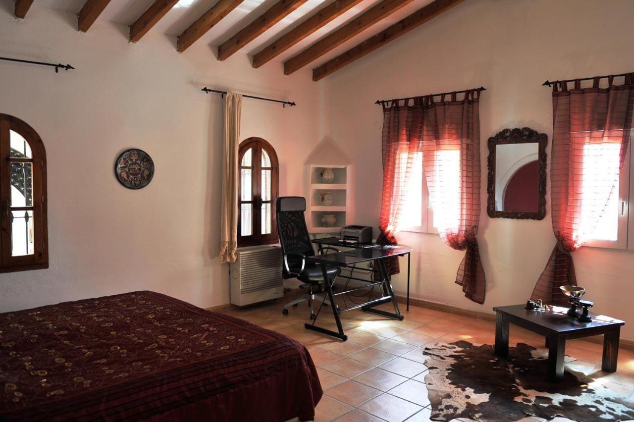 Twin Room with Private External Bathroom photo 3