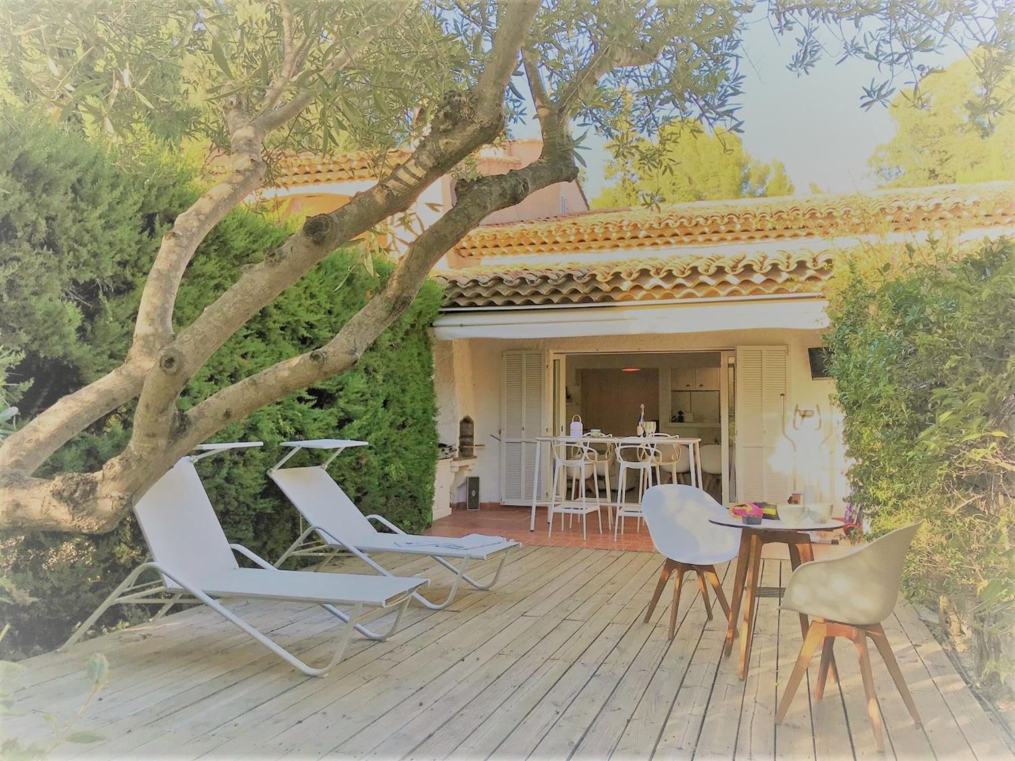 Three-Bedroom House photo 1