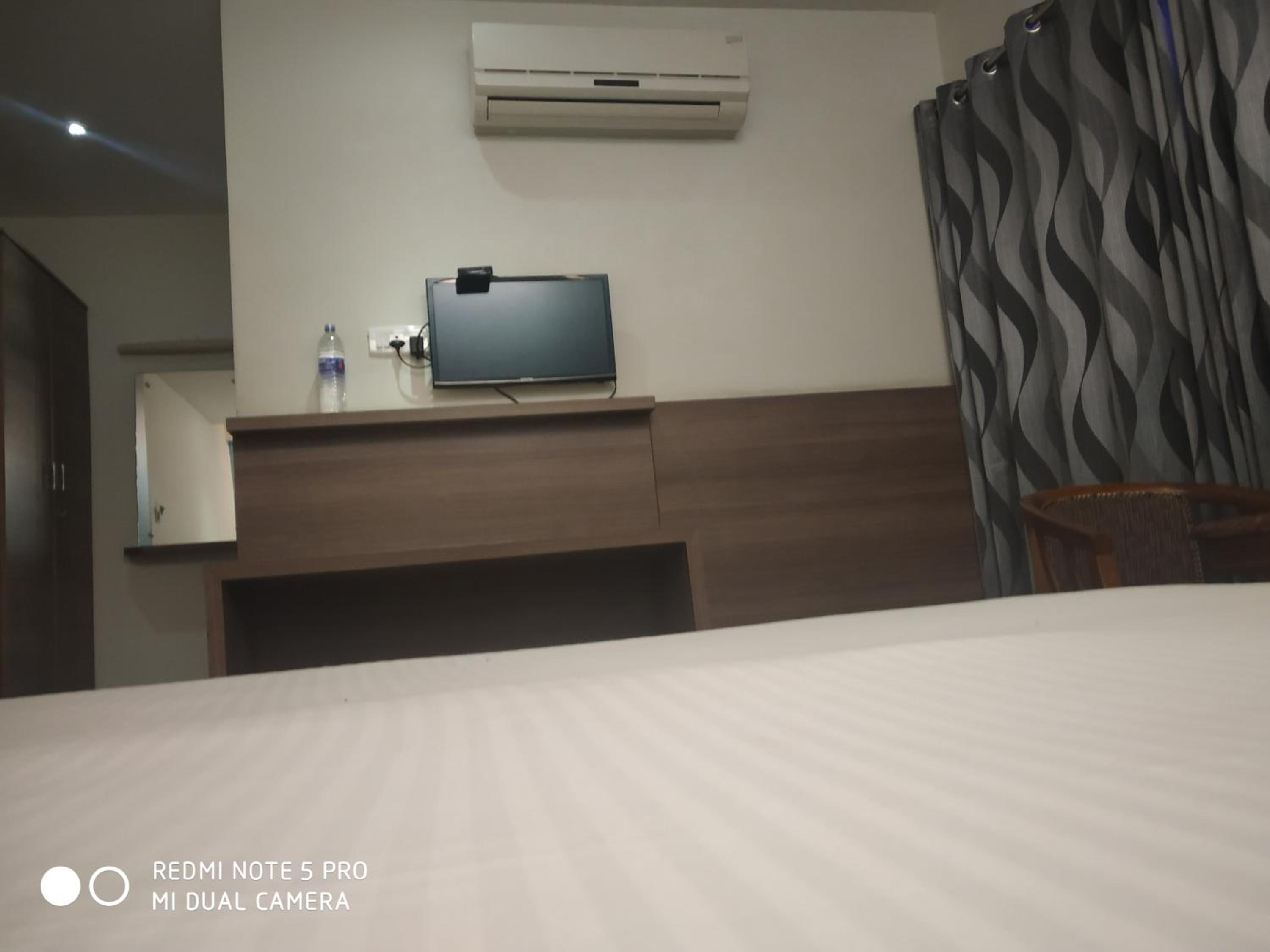 Budget Double Room photo 3