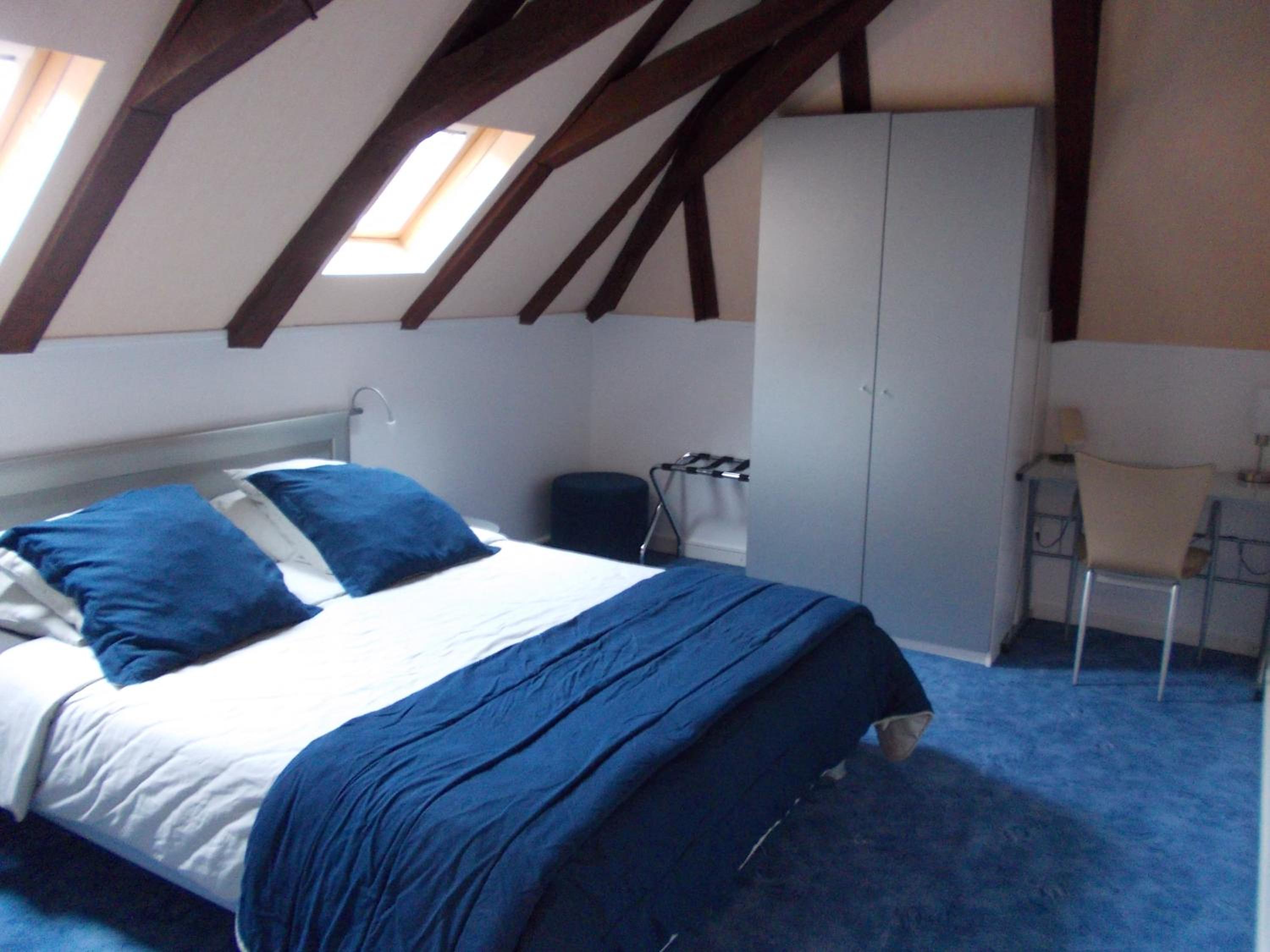 Suite - 2nd floor photo 1
