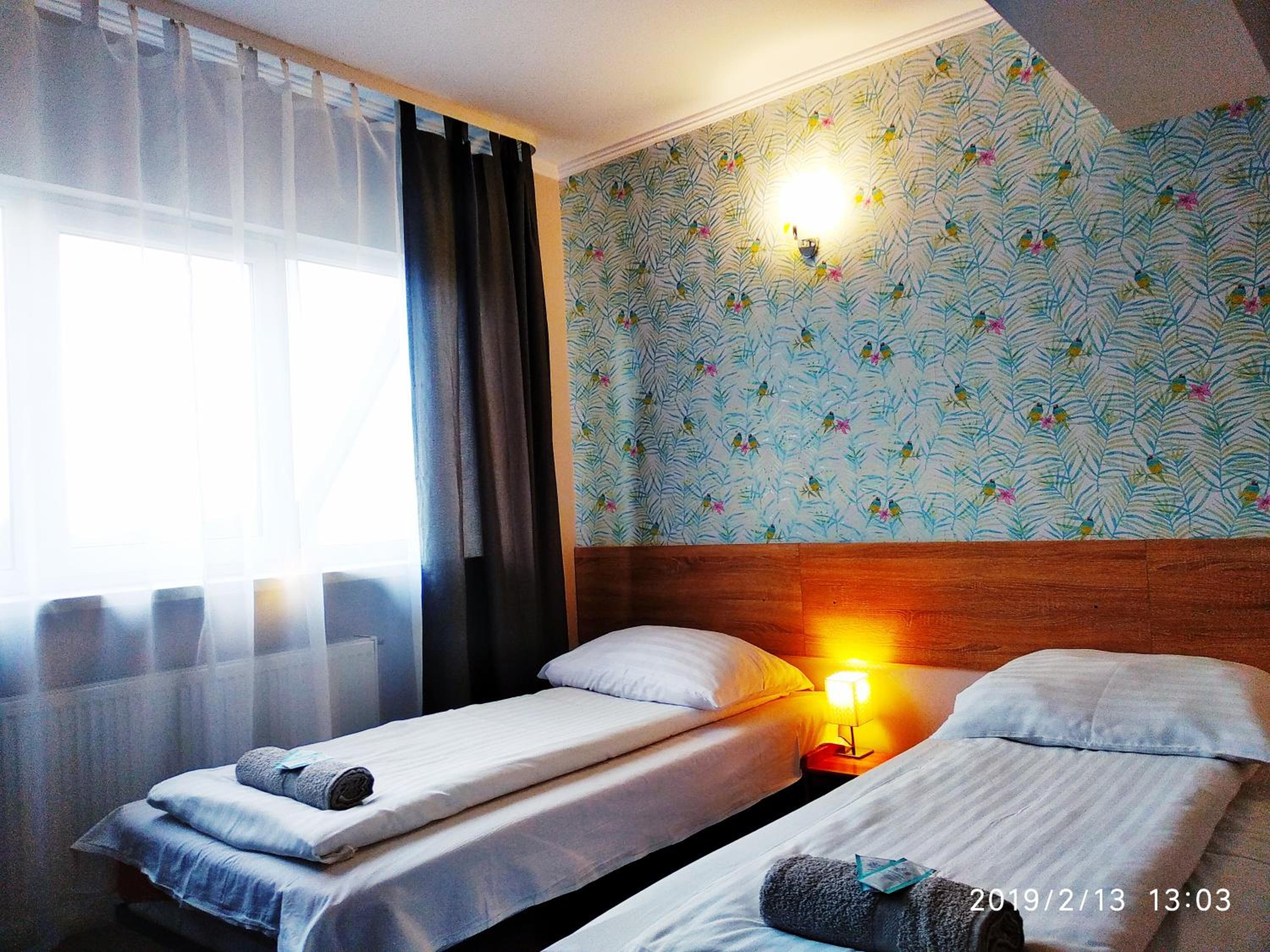 Standard Twin Room - Photo 18