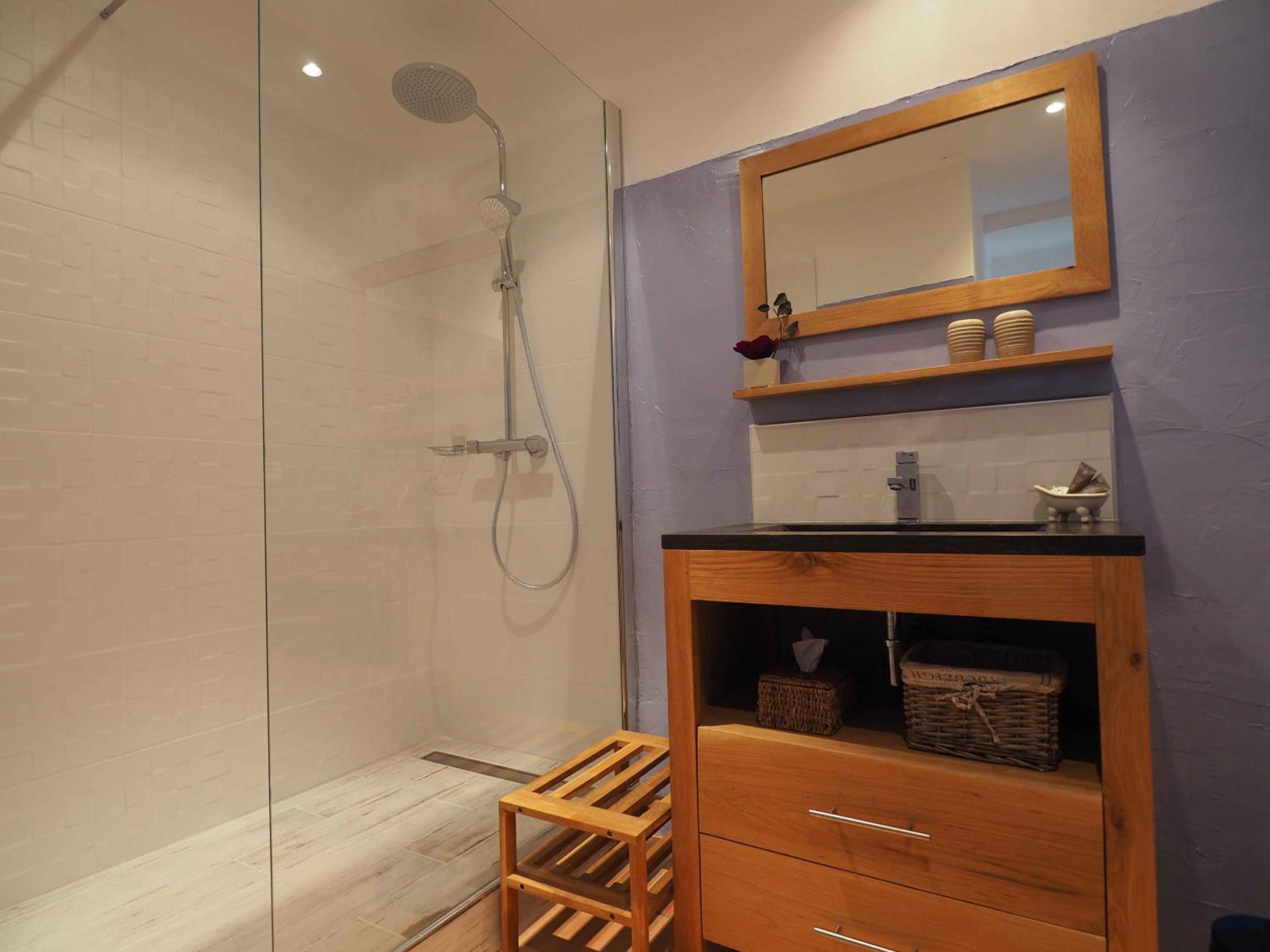 Twin Room with Private Bathroom