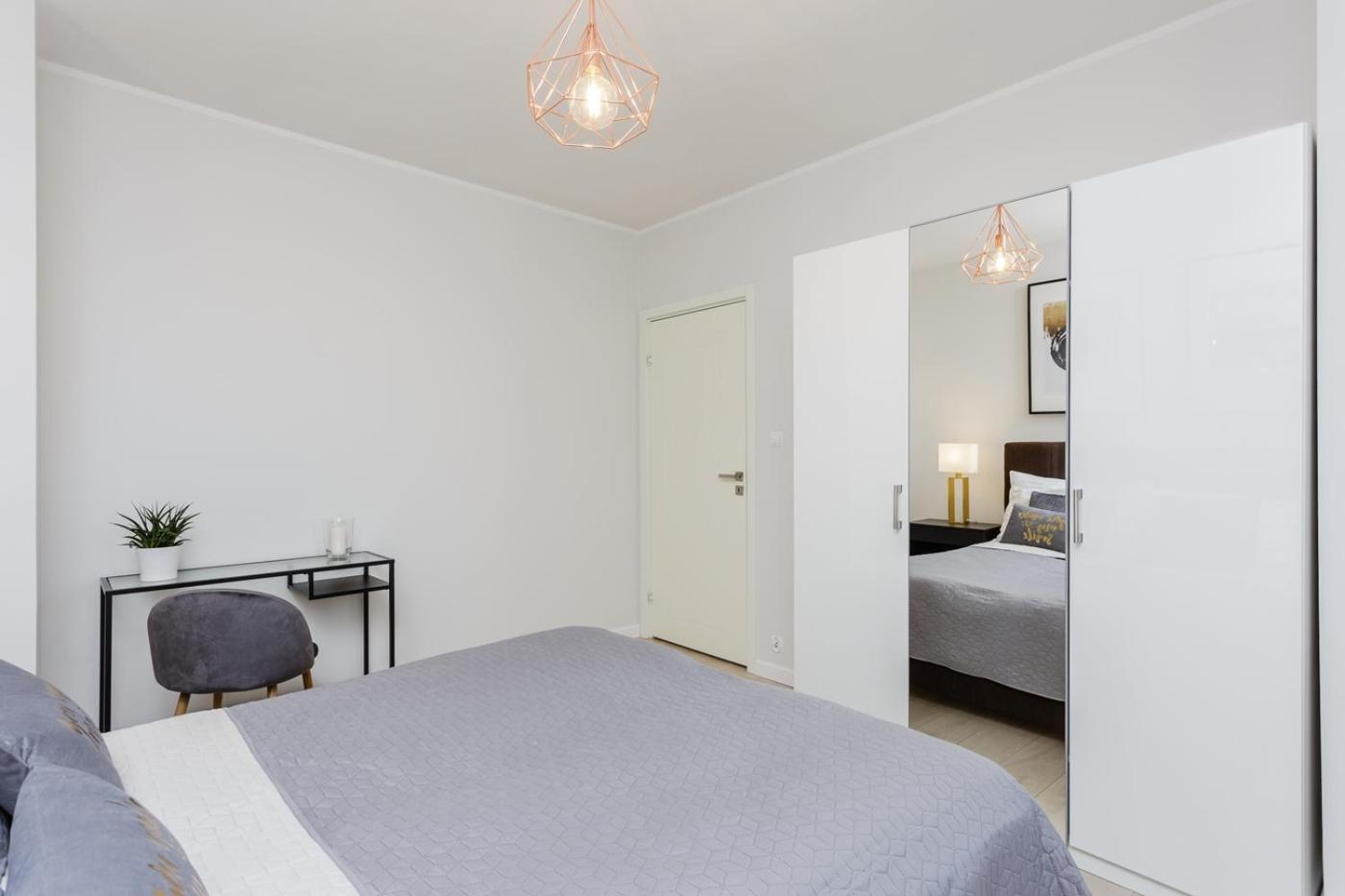 Two-Bedroom Apartment - Photo 5