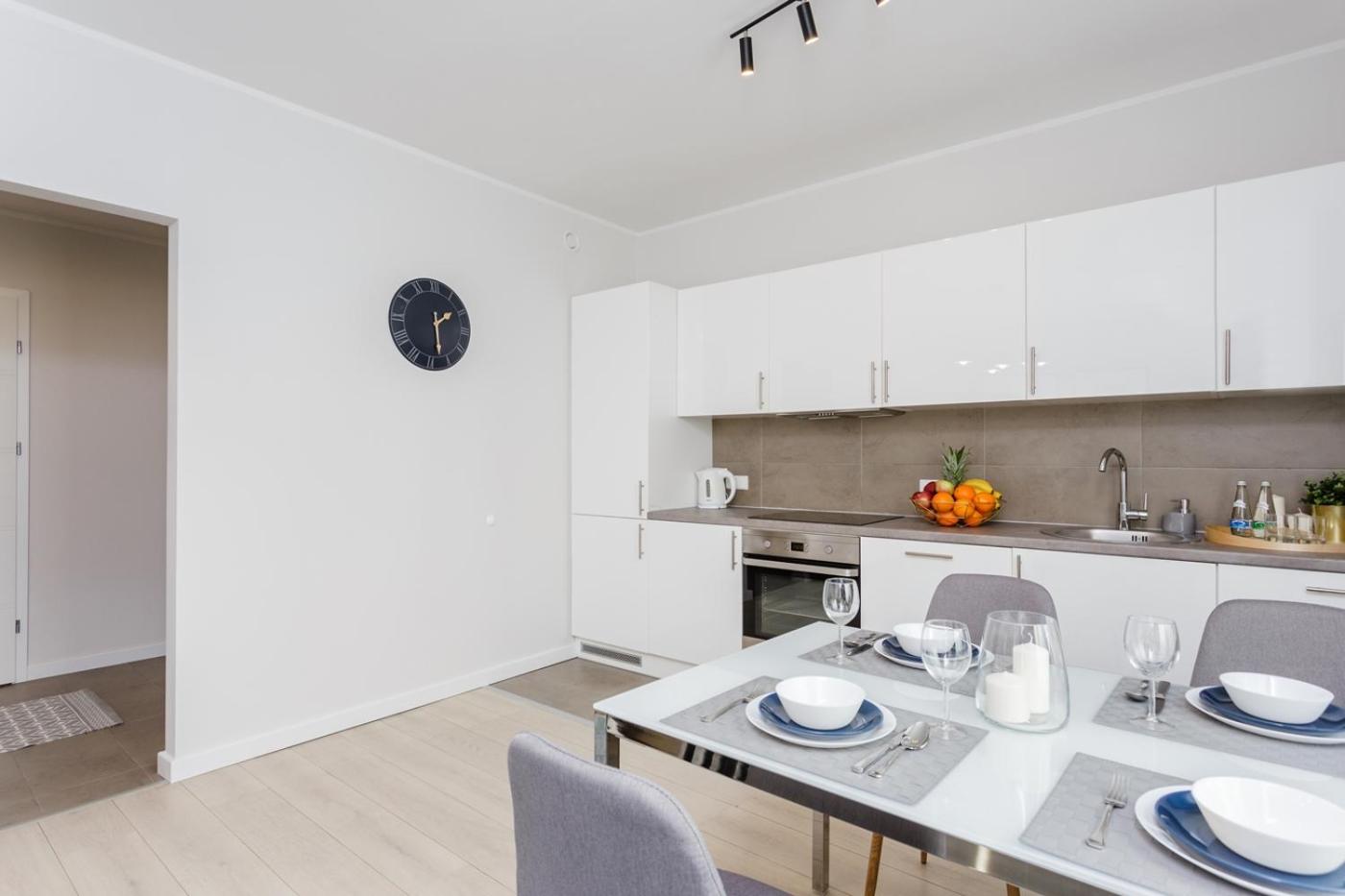 Two-Bedroom Apartment - Photo 9