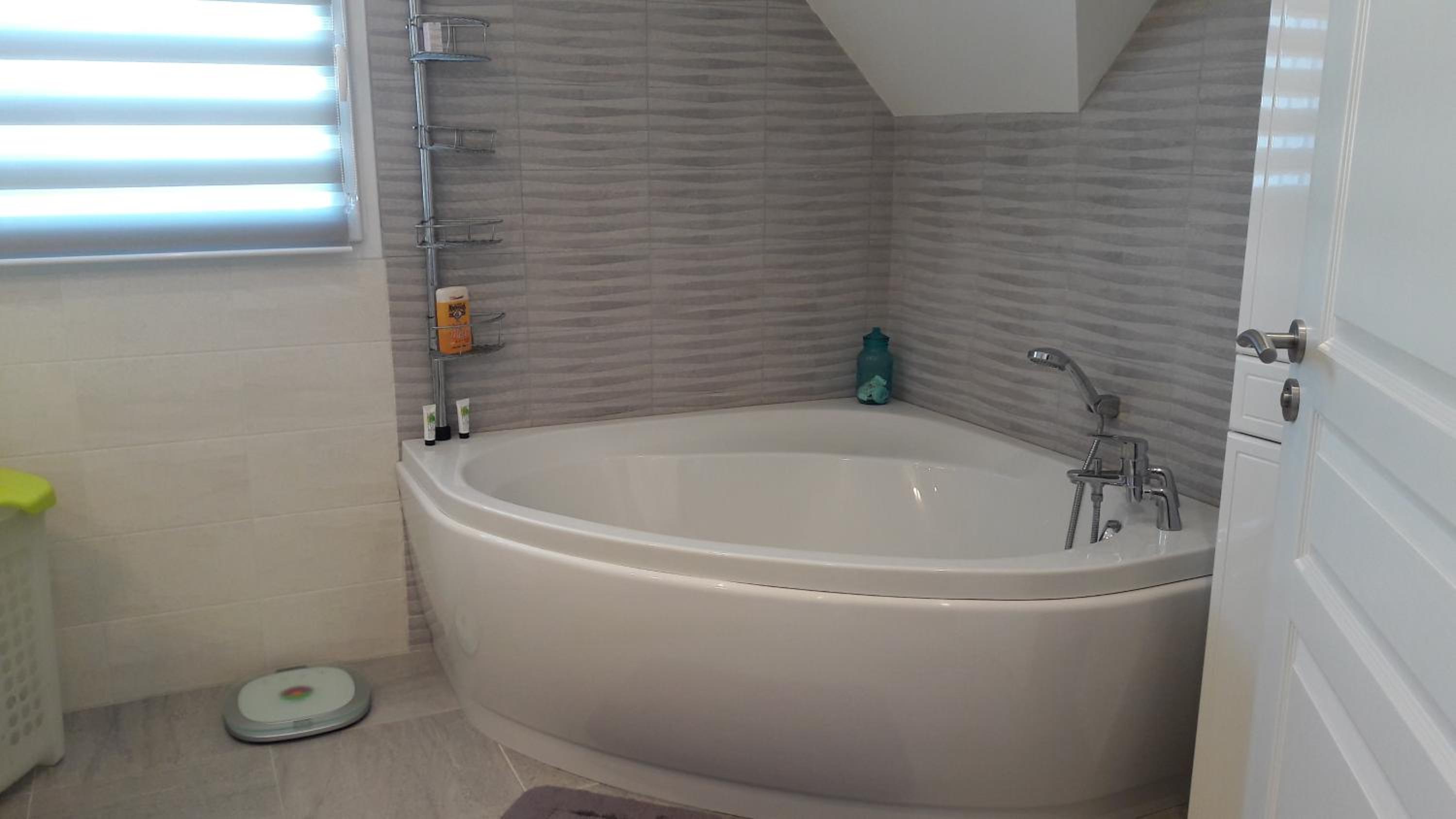 Deluxe Double Room with Balcony photo 3