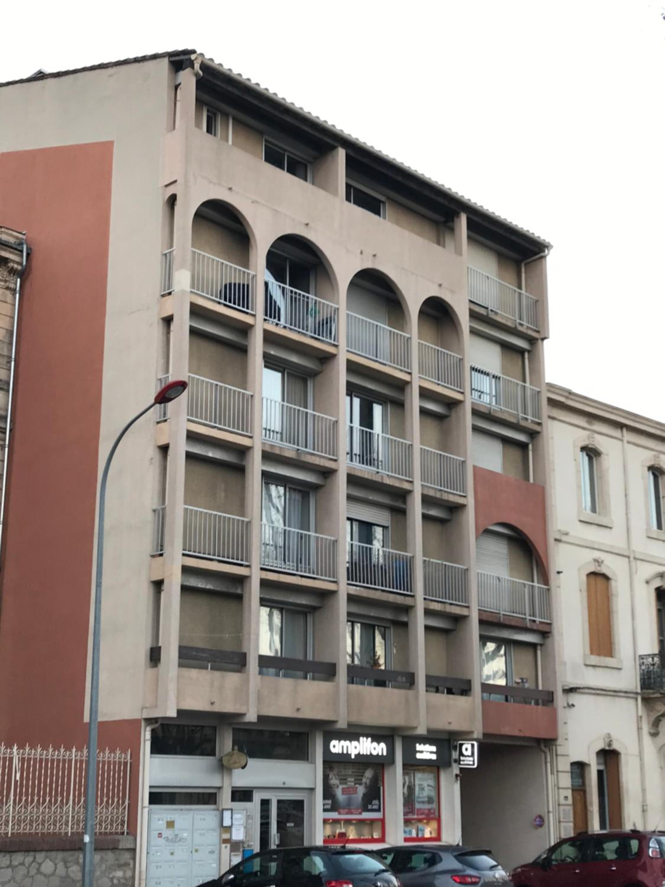 Studio with Balcony - Photo 31