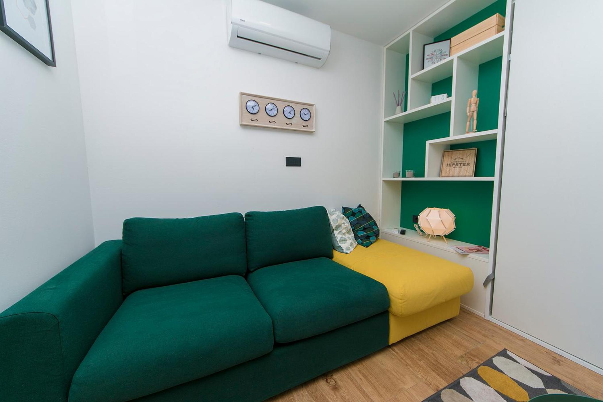 Studio Apartment photo 2