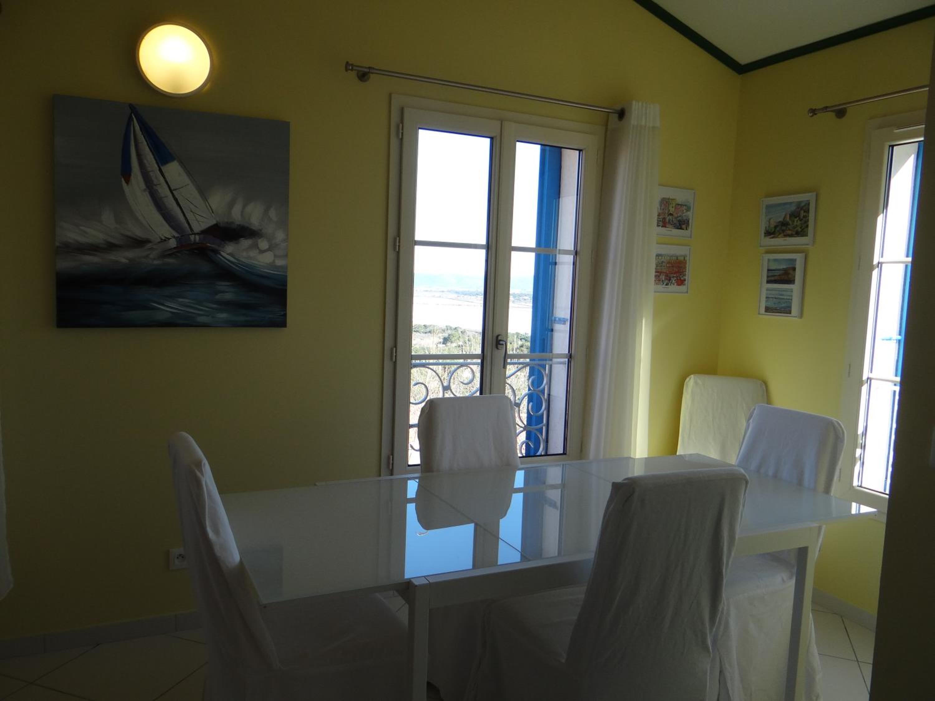 Apartment with Sea View photo 2