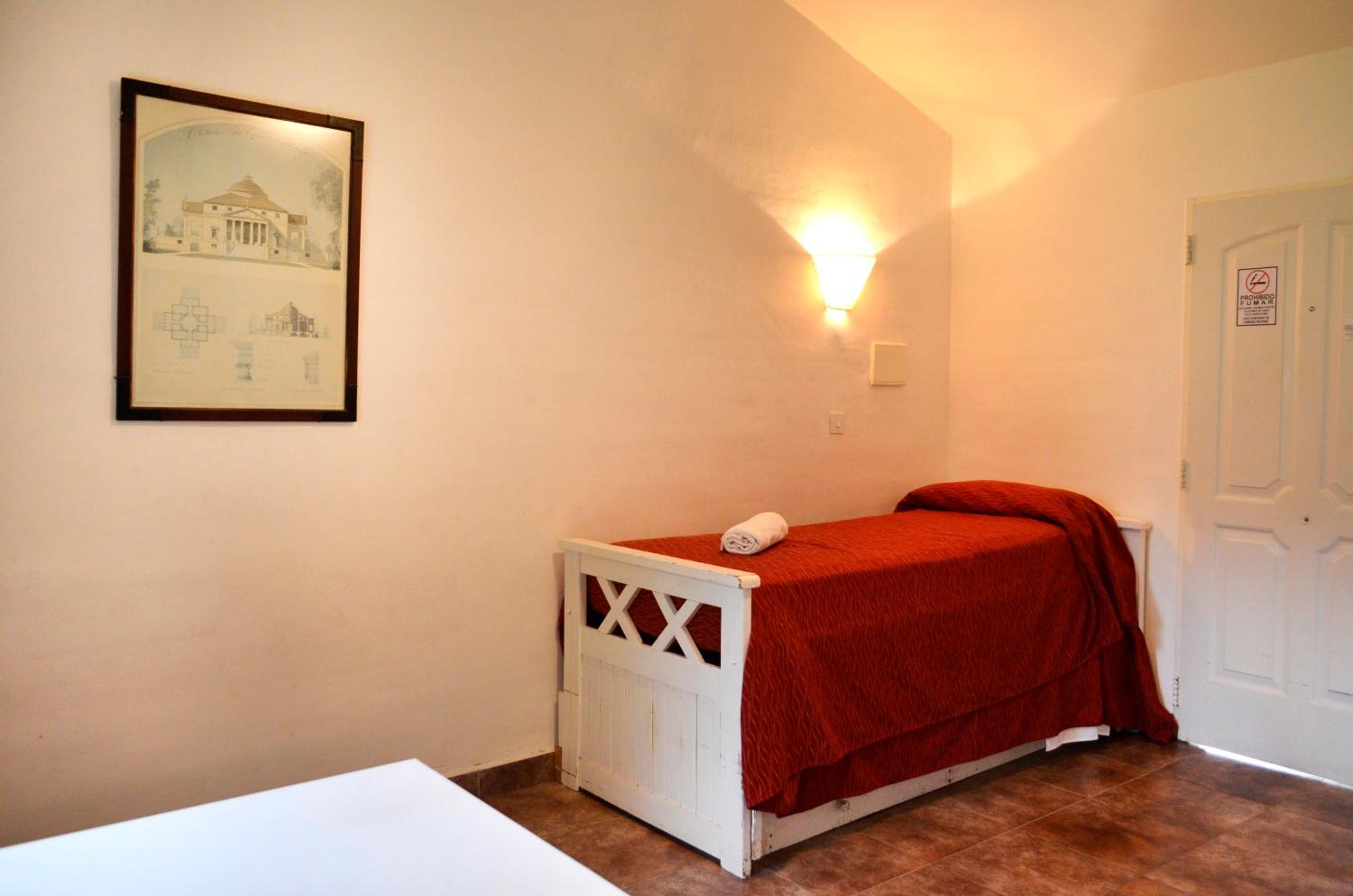 One-Bedroom Apartment (4 Adults) photo 3