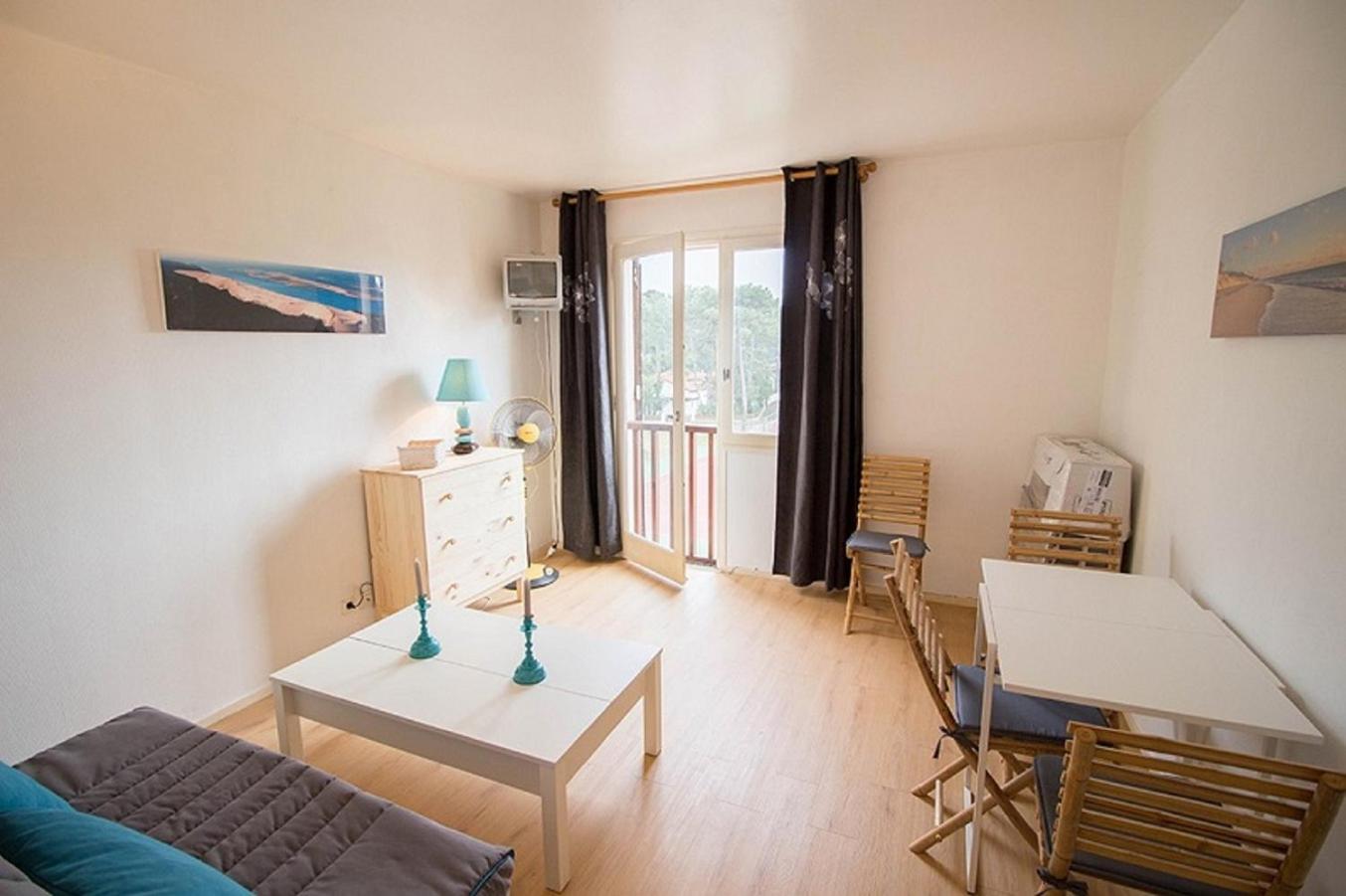 Studio Apartment photo 2