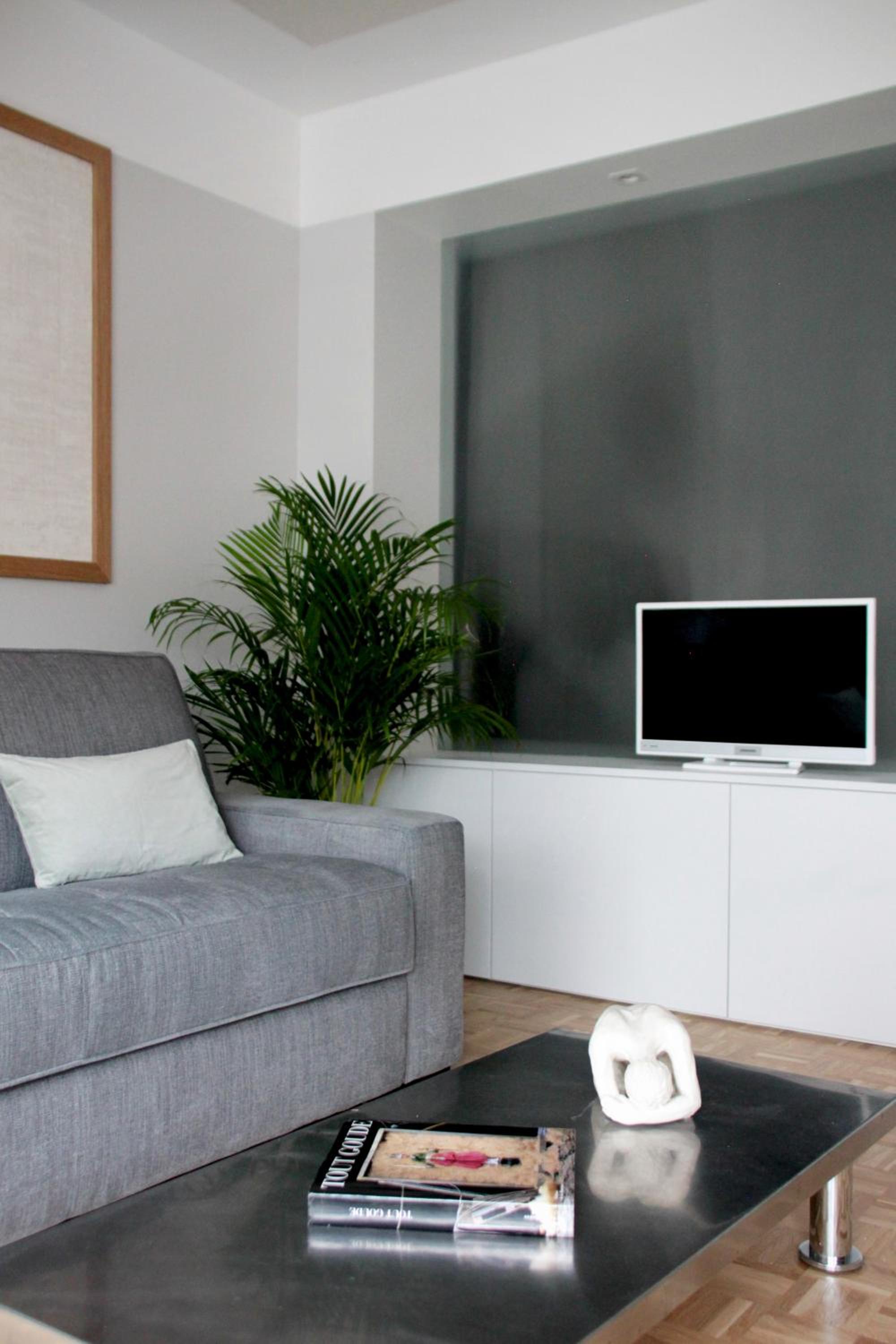 Apartment with Terrace photo 2