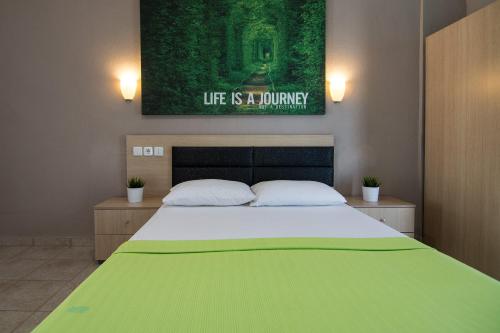 Double Room with Side Sea View photo 2