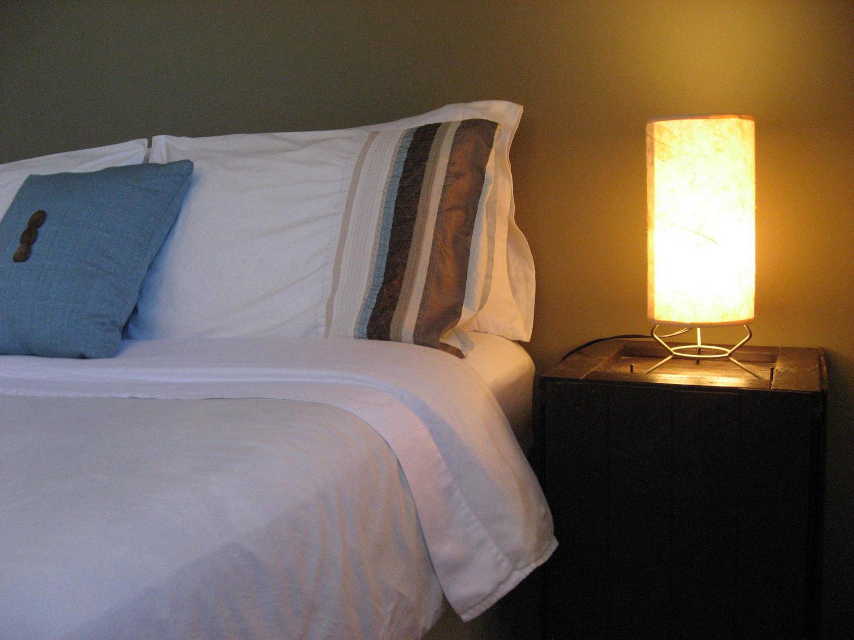 Queen Room photo 2