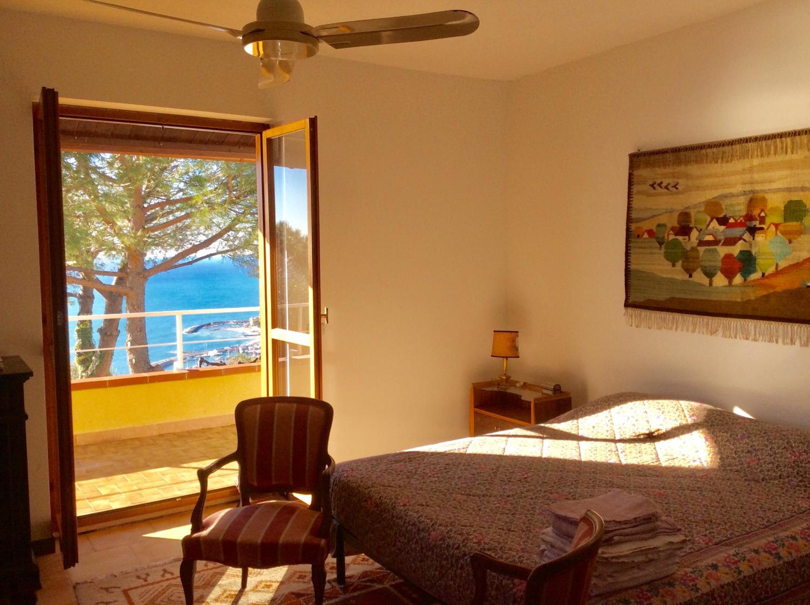 Villa photo 3