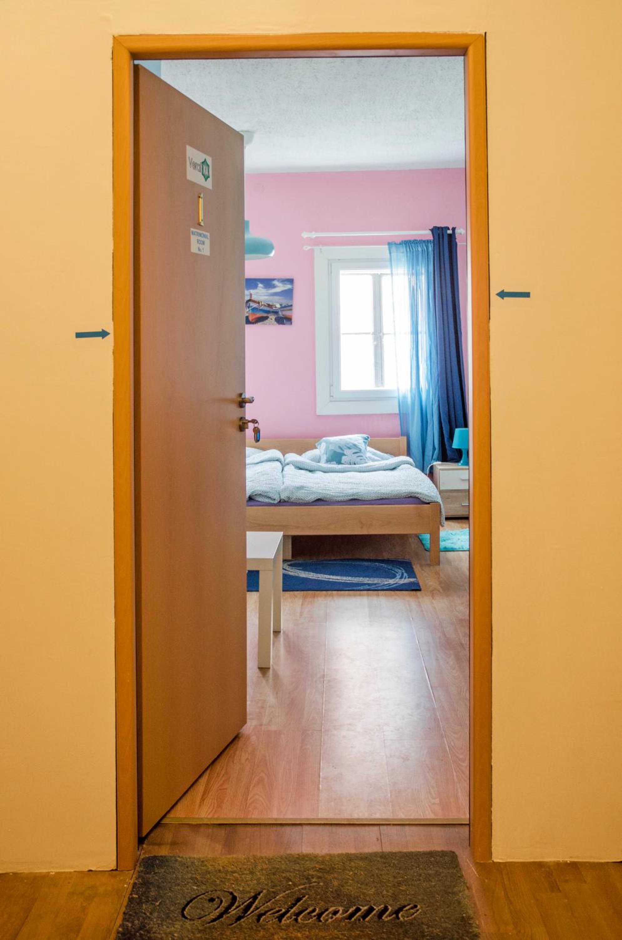 Double Room with Private Bathroom photo 3