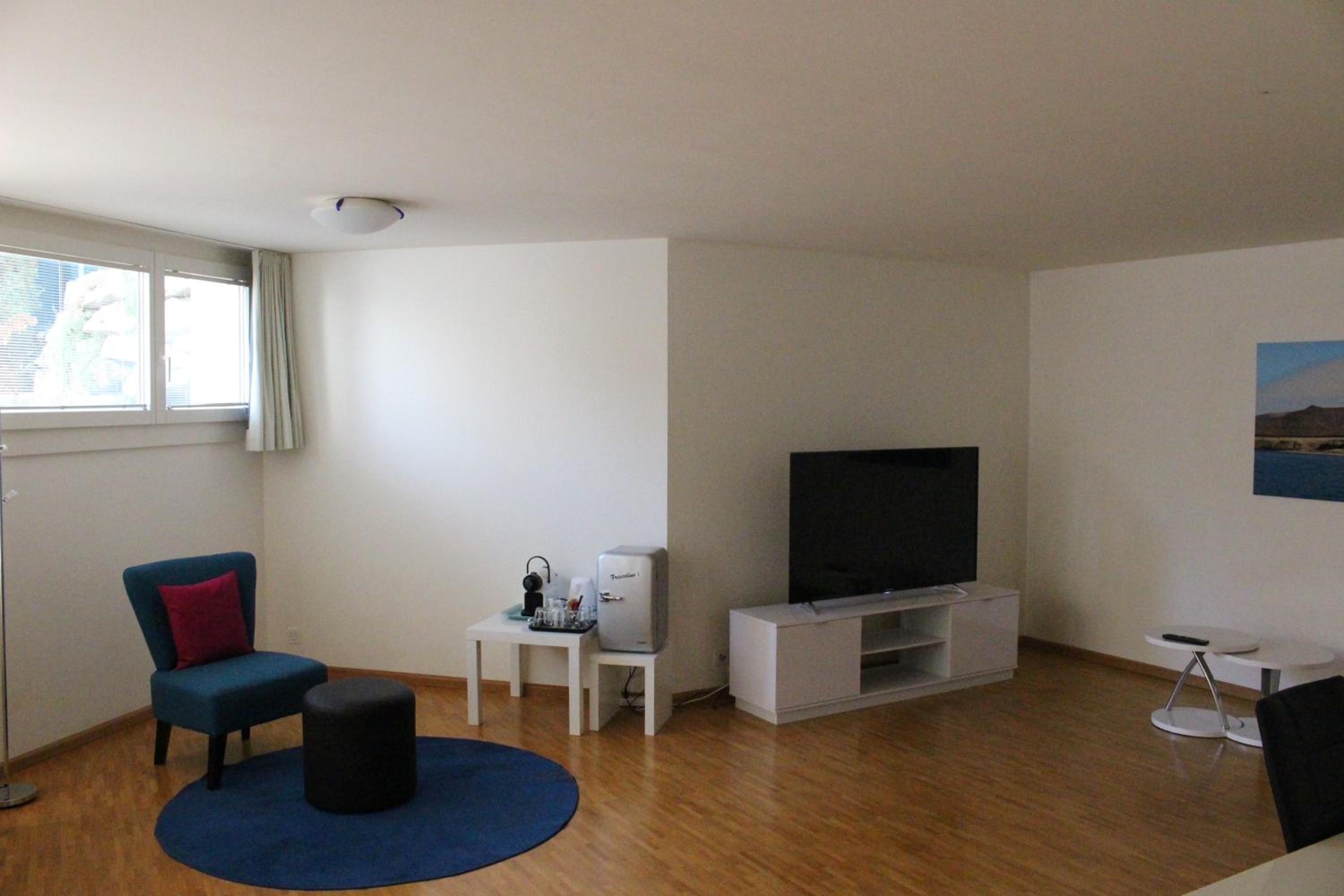 Double or Twin Room with Private Bathroom photo 3