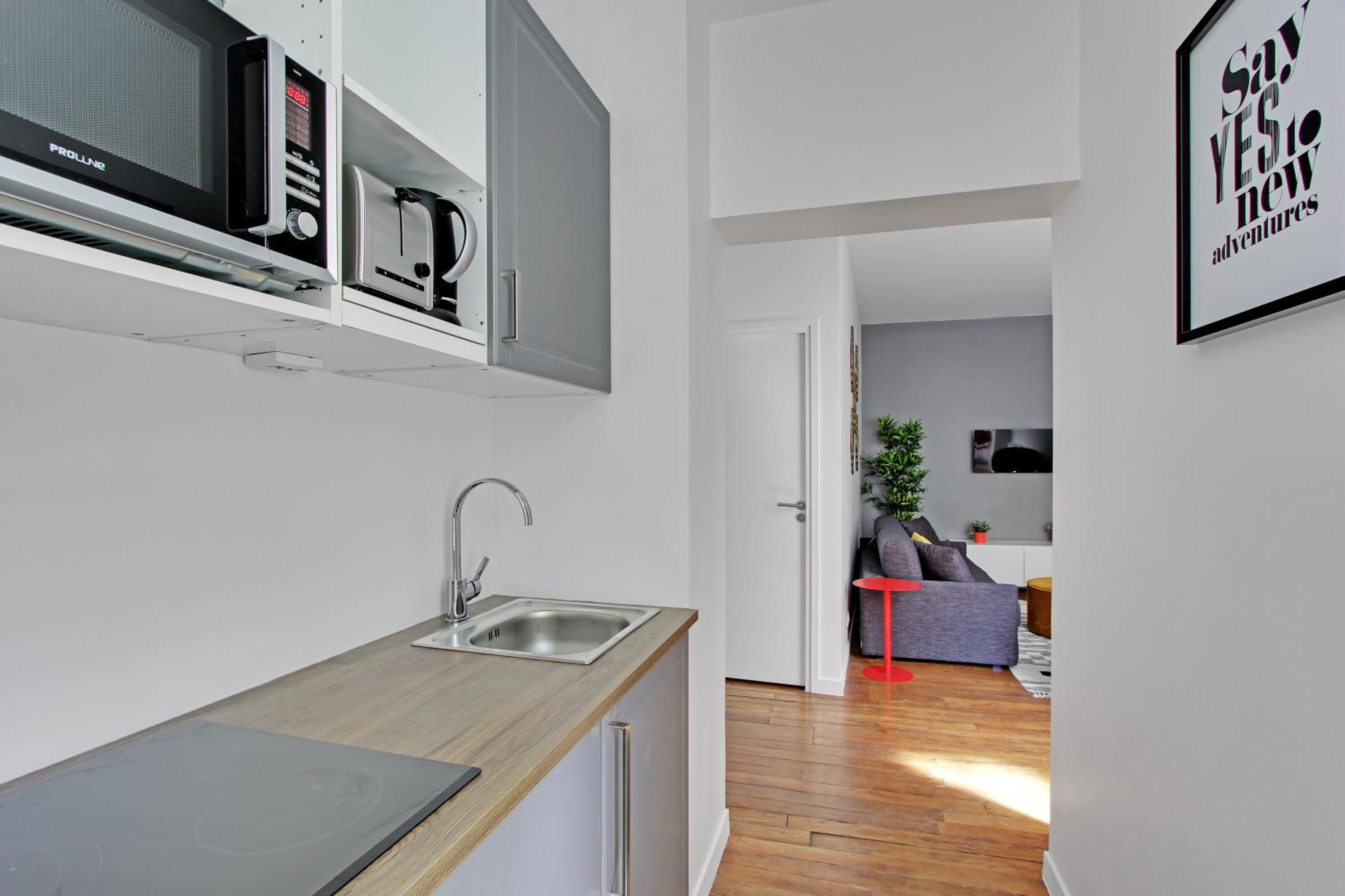 Apartment photo 2