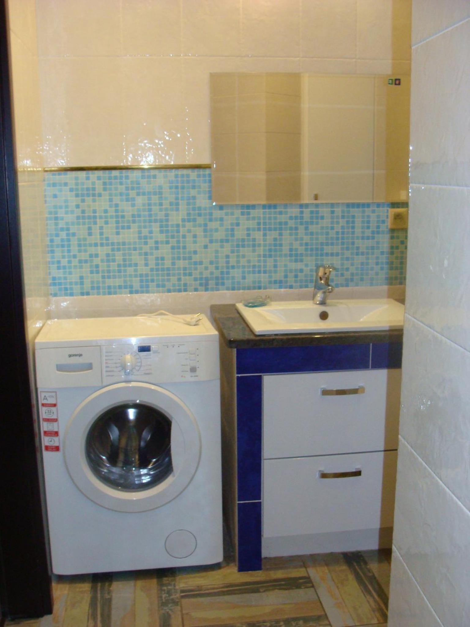 One-Bedroom Apartment - Photo 4
