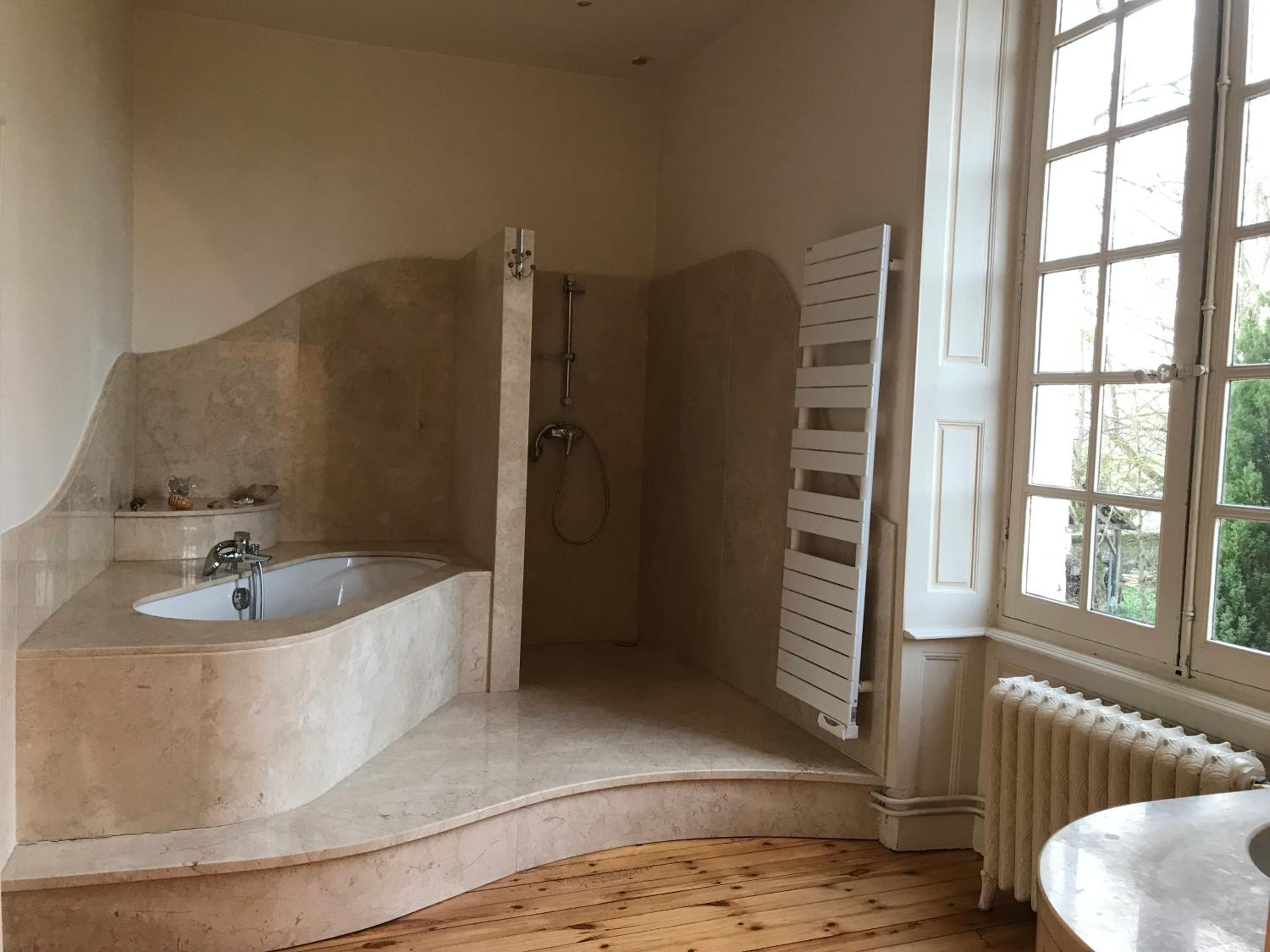 Deluxe Double Room with Bath photo 3