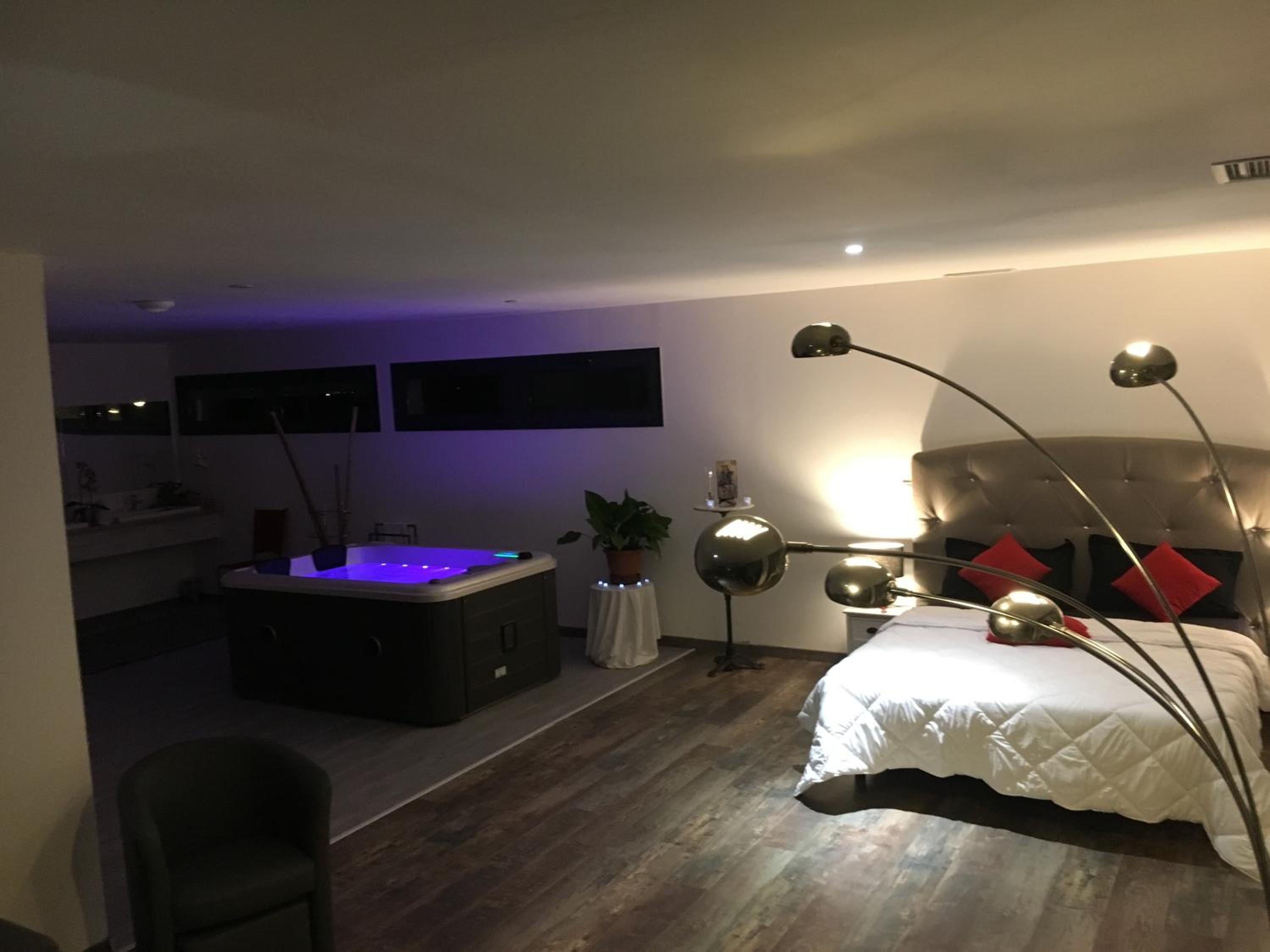 Suite - Photo 4