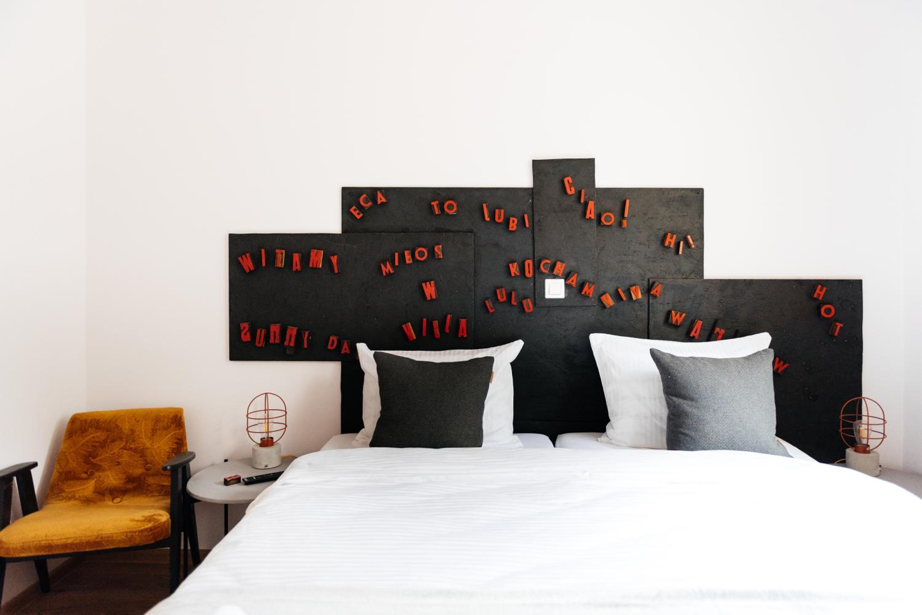 Double Room with Private Bathroom - Photo 3
