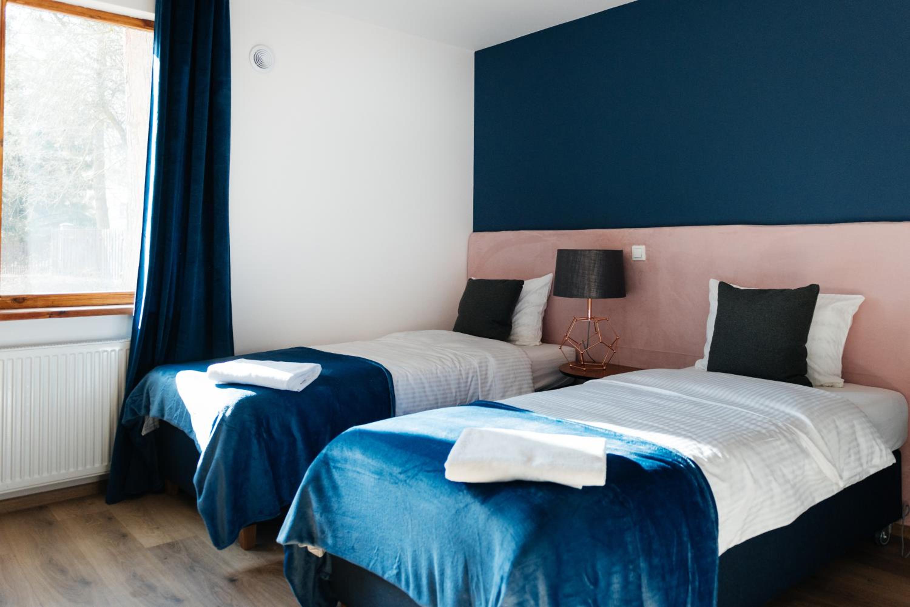Triple Room with Private Bathroom - Photo 3