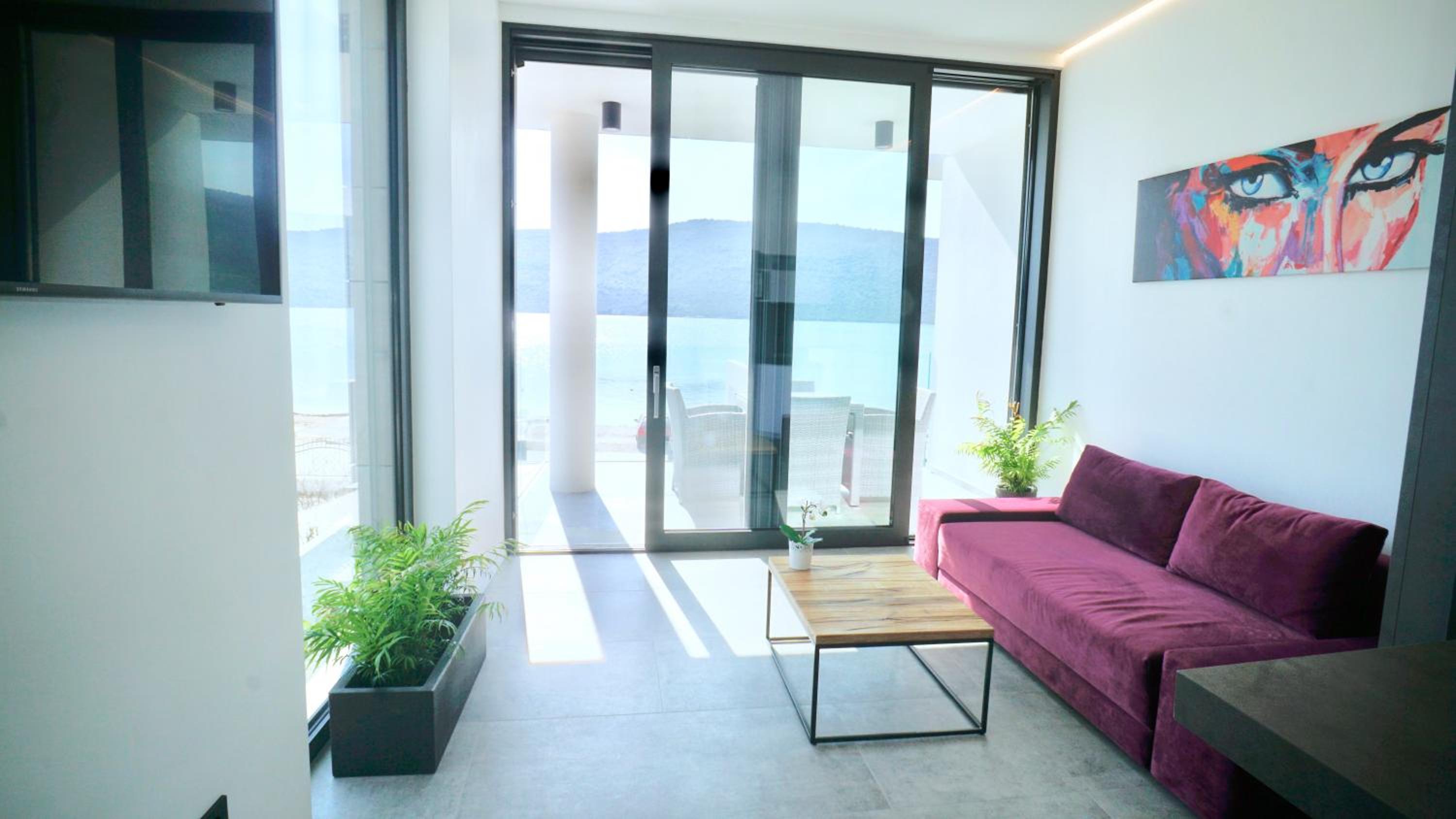 Superior Suite with Balcony and Sea View photo 3