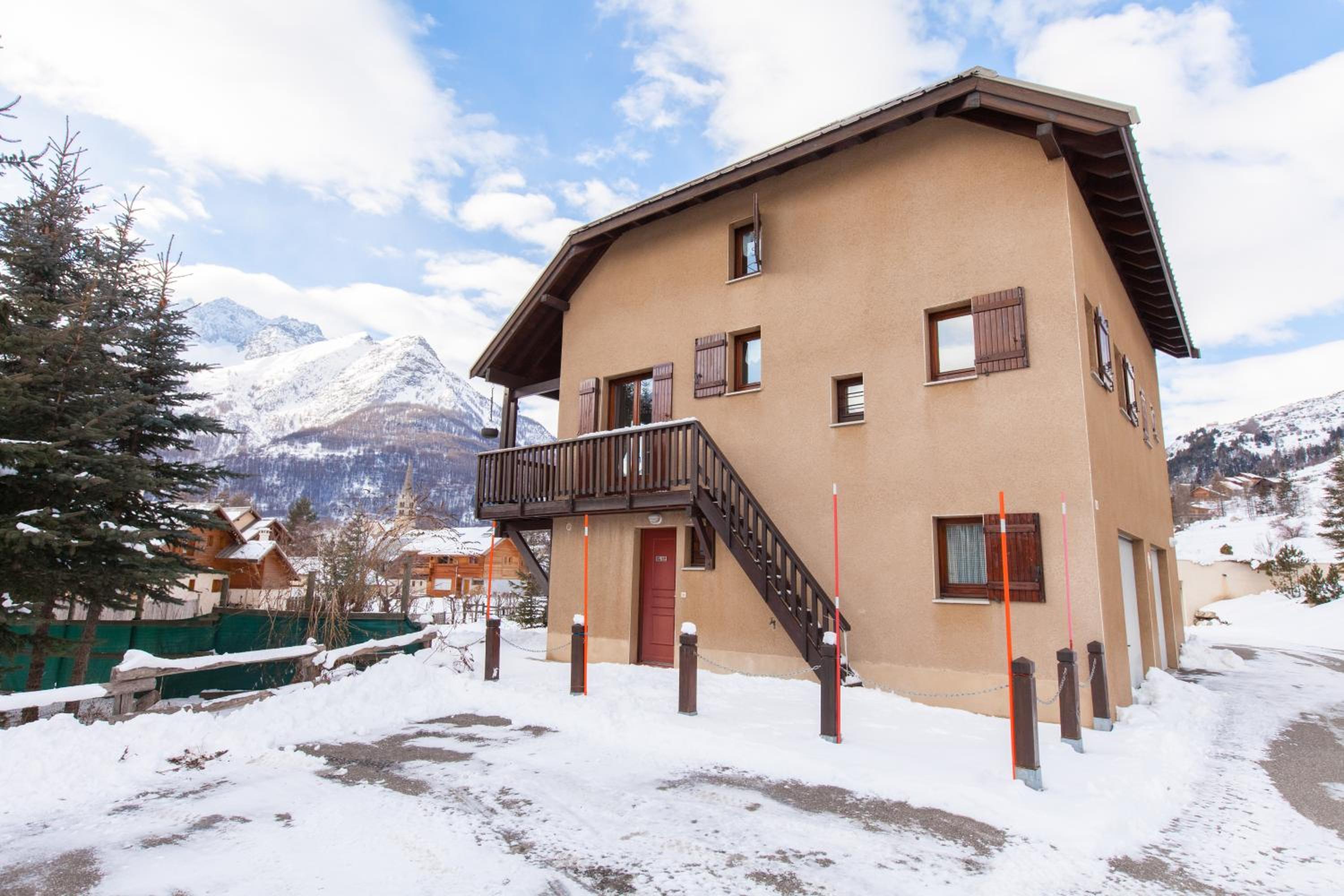 Chalet photo 1
