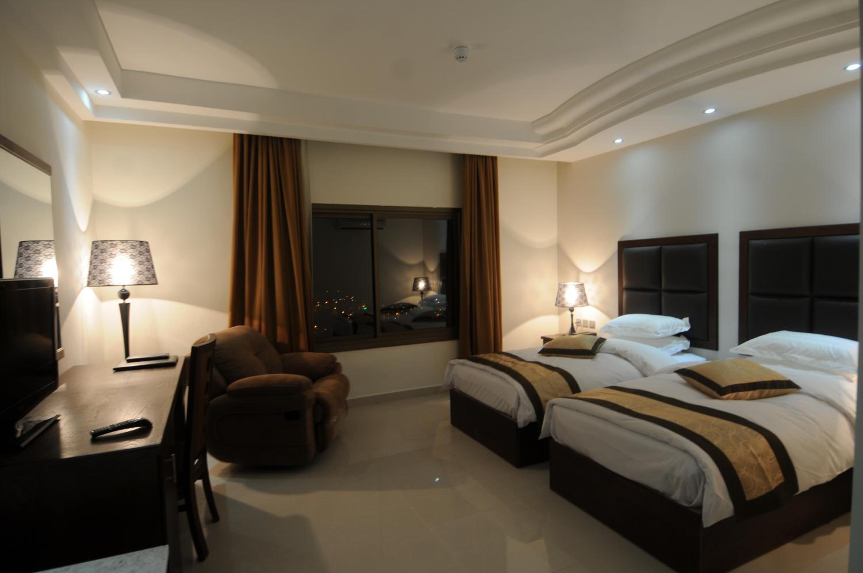 Double or Twin Room - Photo 4