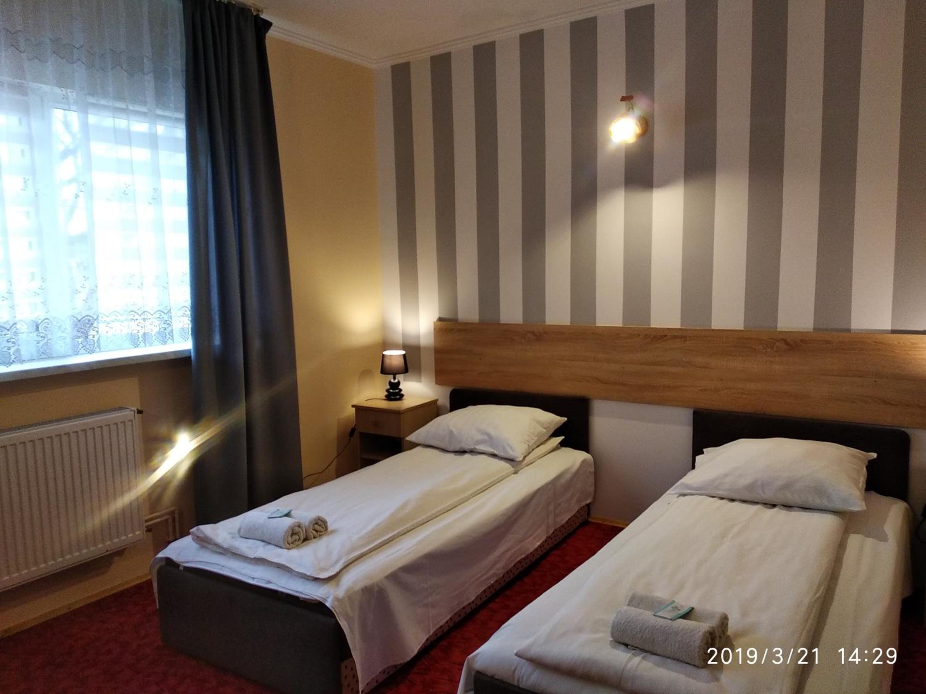Comfort Triple Room with Shower - Photo 15