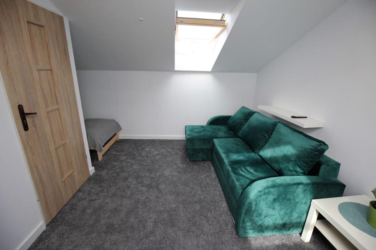 Family Room with Bath - Photo 5