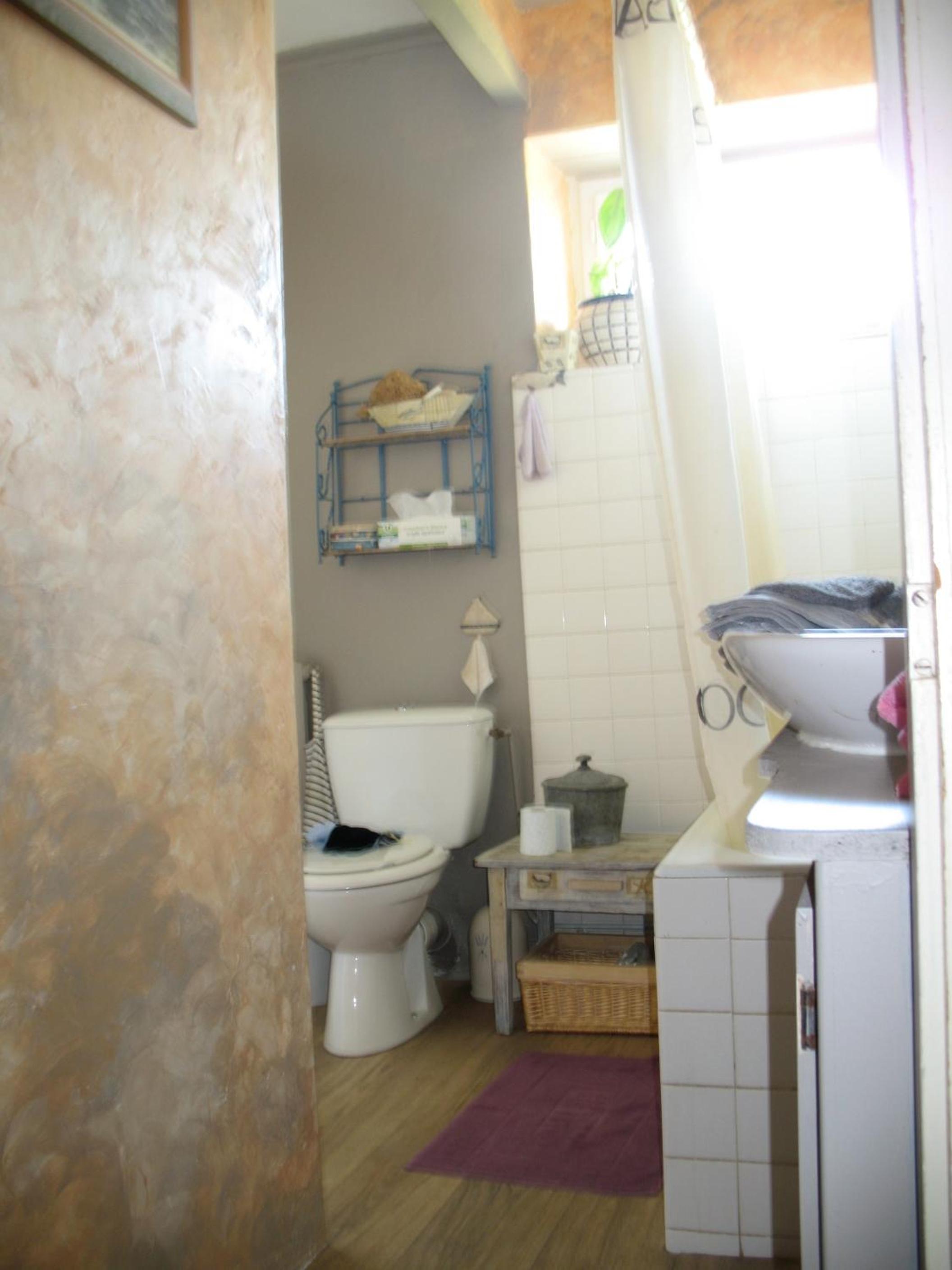Double Room with Private Bathroom photo 3