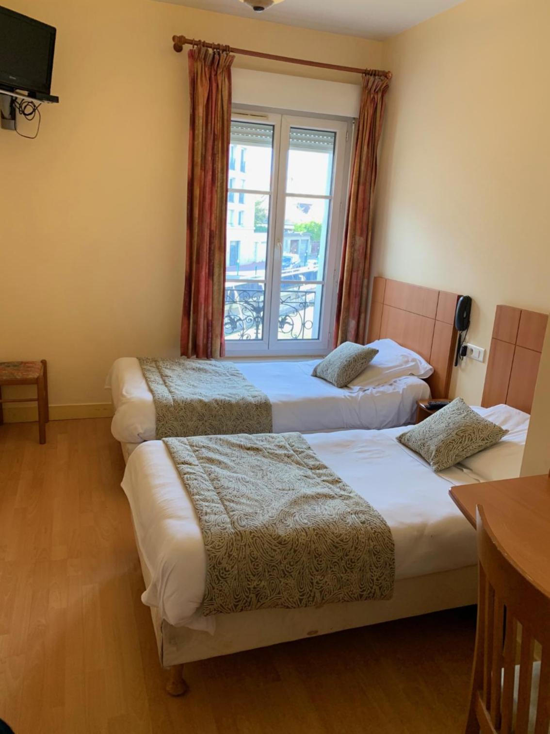Economy Twin Room photo 1