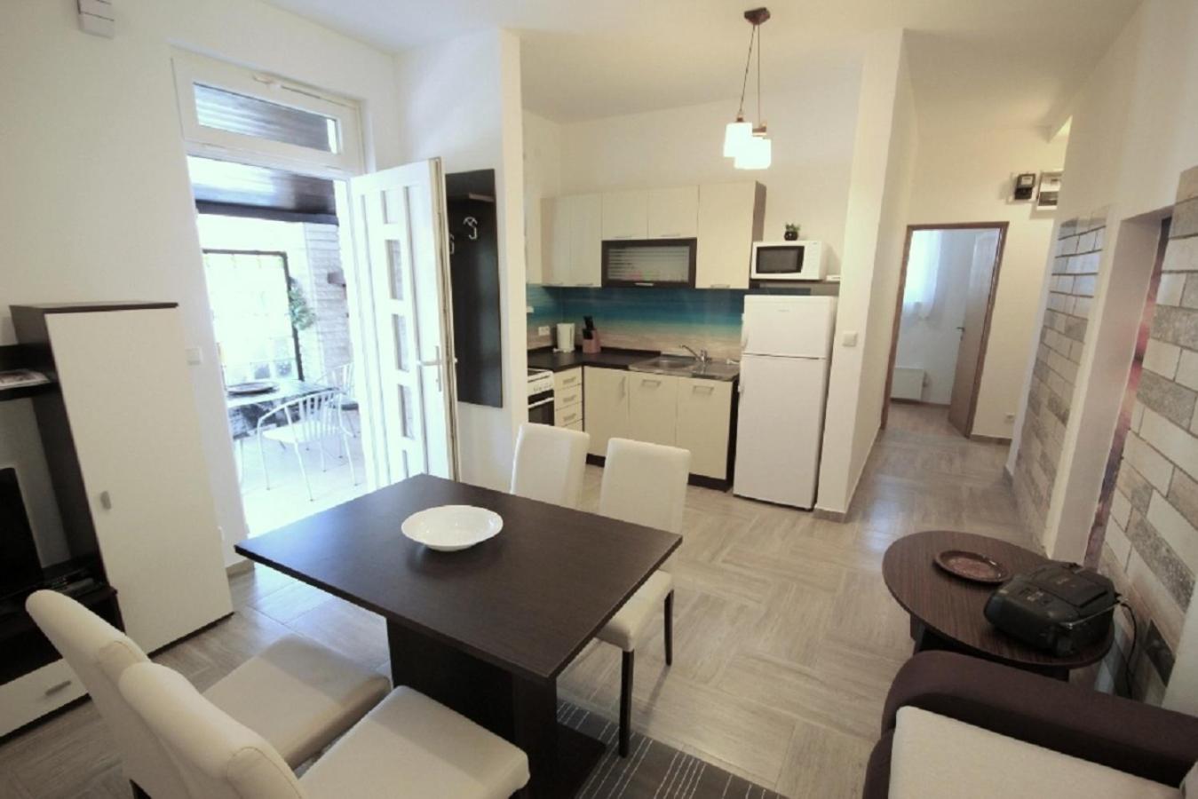 Apartment with Terrace