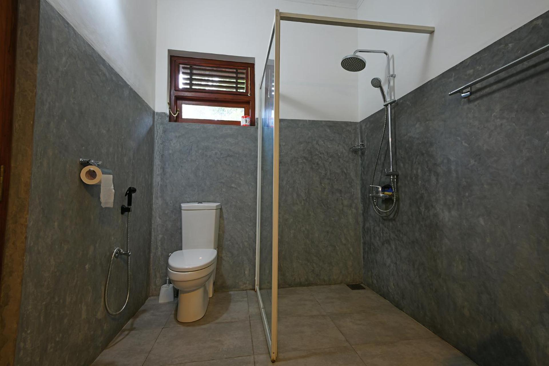 Deluxe Double Room with Balcony photo 2