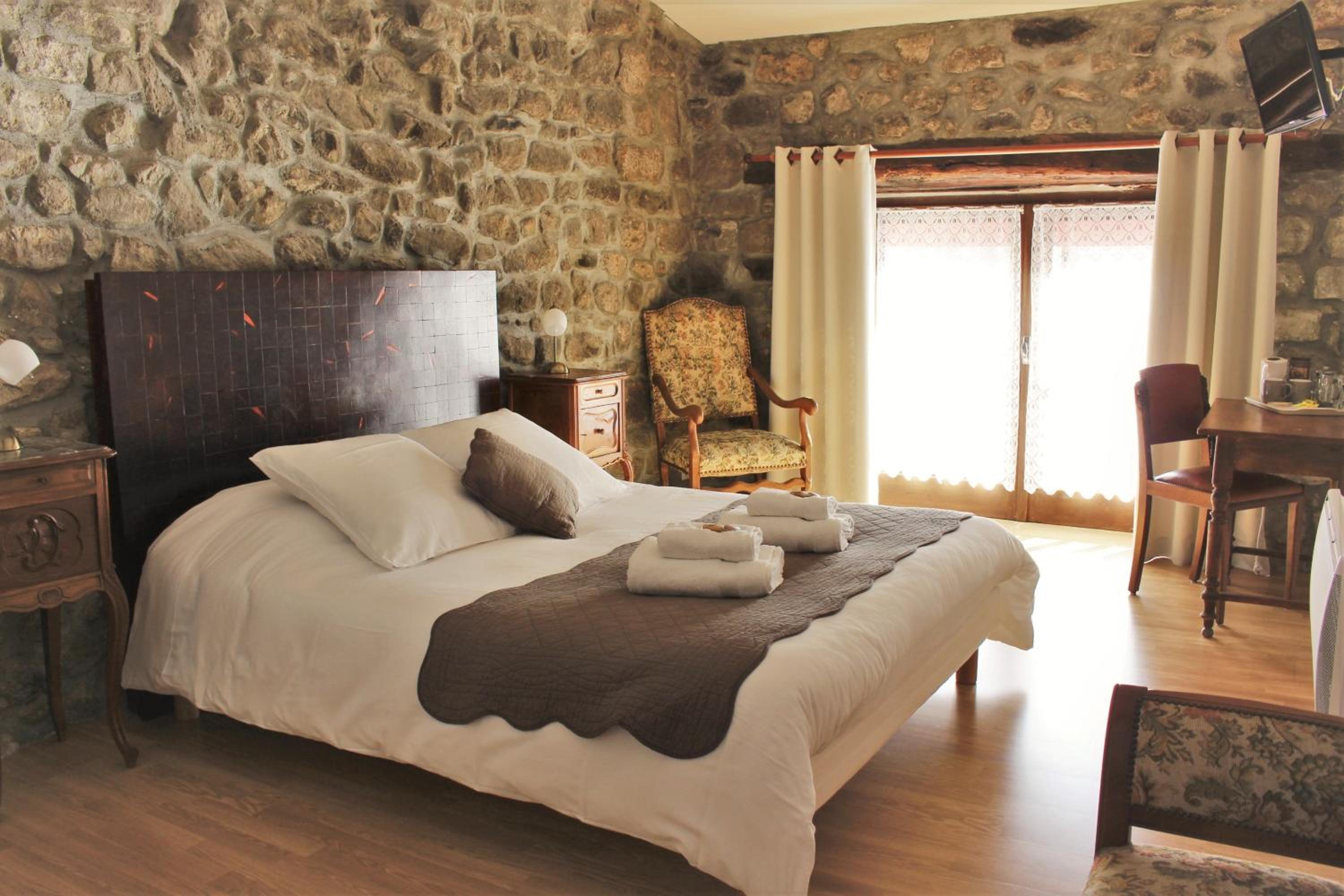 Deluxe Family Suite
